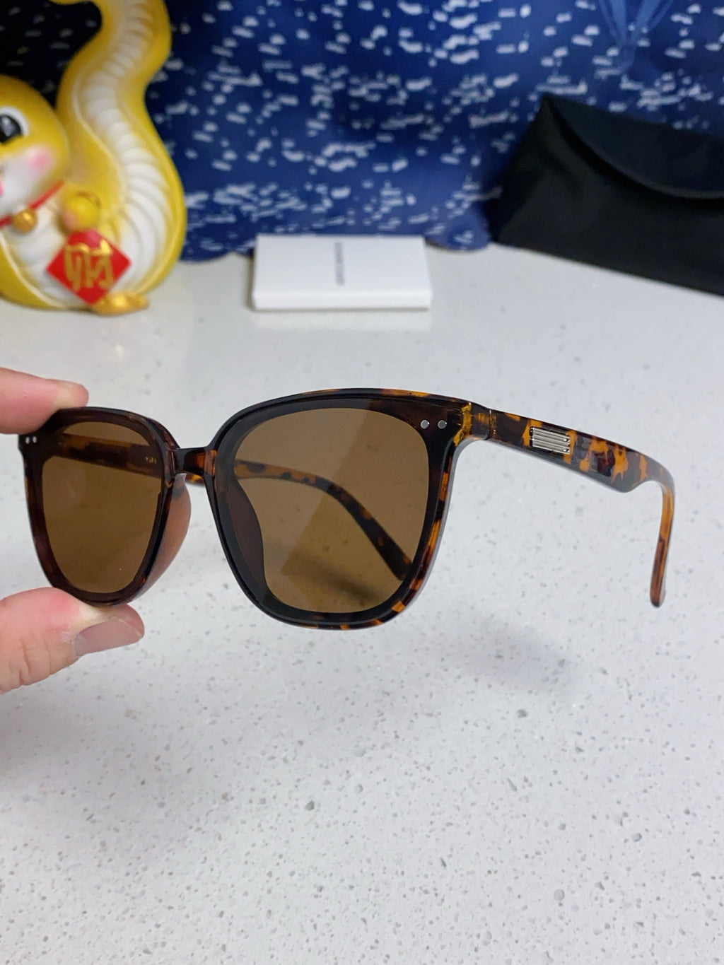 Gentle Monster HEIZER Square Brown Lens Sunglasses for Men & Women - 488003 - detail image 6