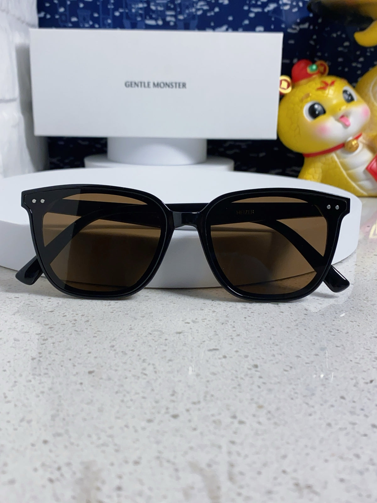 Gentle Monster HEIZER Square Brown Lens Sunglasses for Men & Women - detail image 9