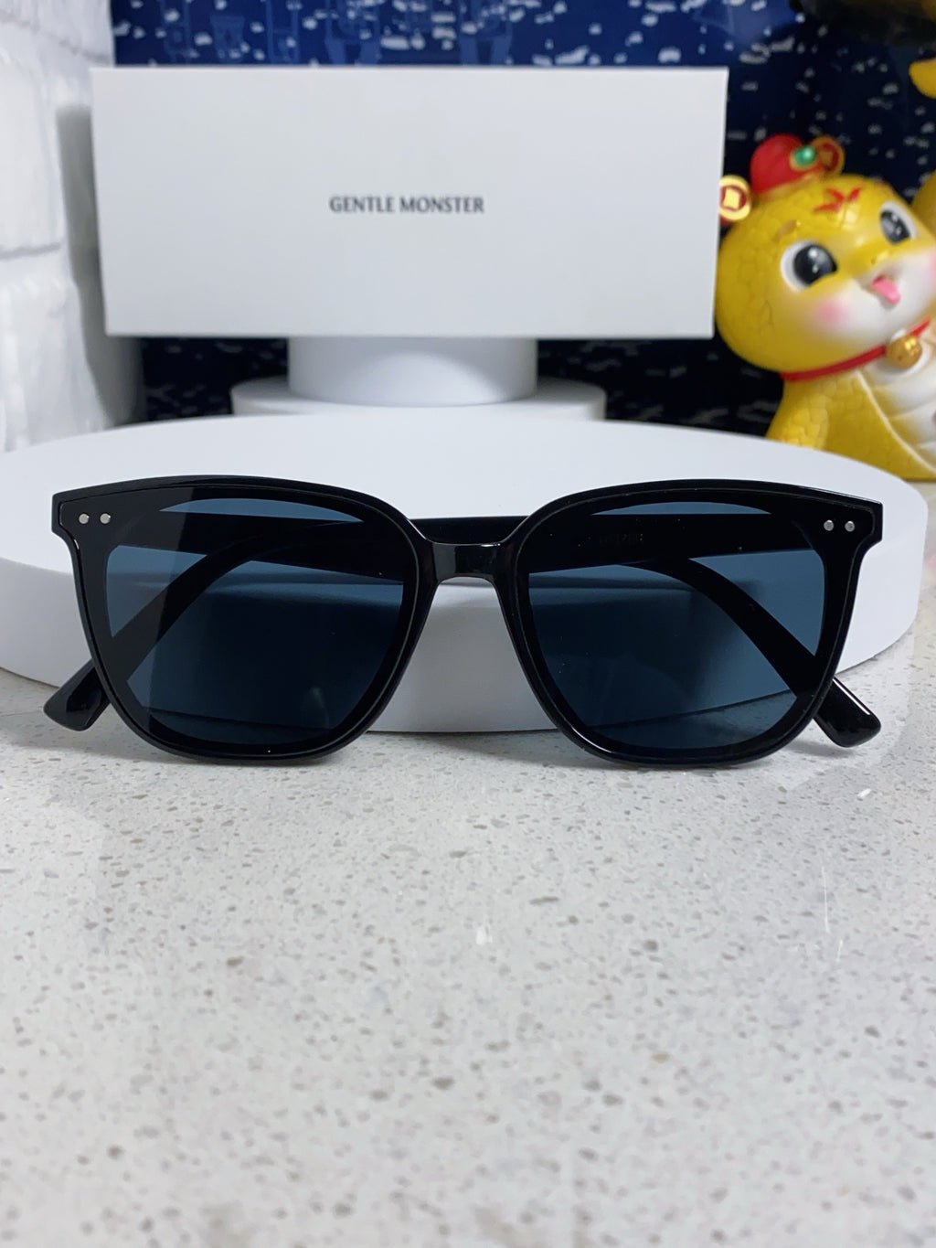 Gentle Monster HEIZER Square Red Lens Sunglasses for Men & Women - detail image 9