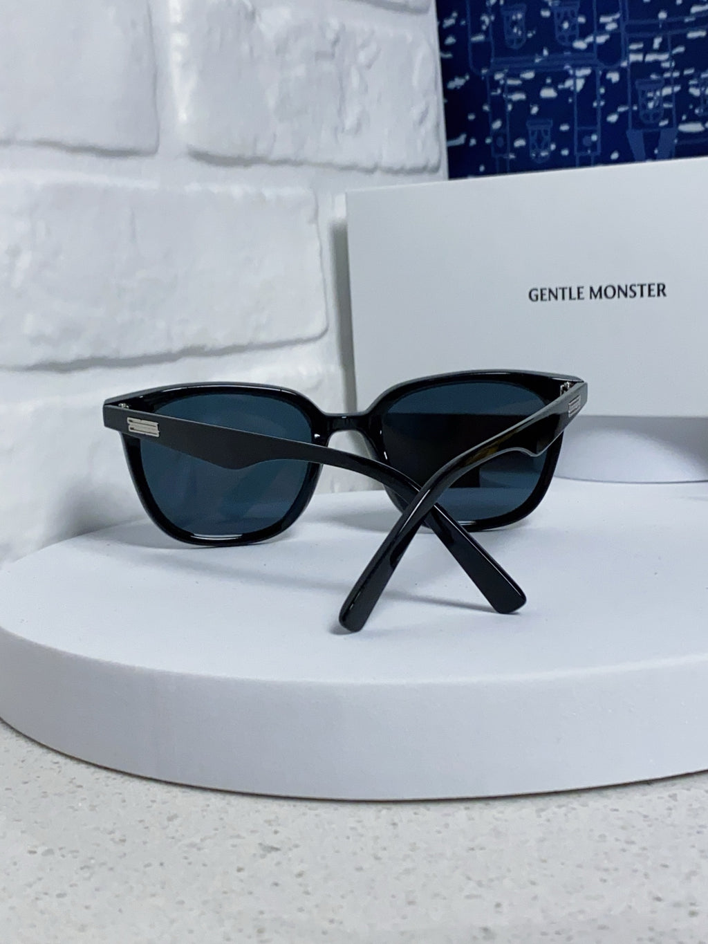 Gentle Monster HEIZER Square Red Lens Sunglasses for Men & Women - detail image 3
