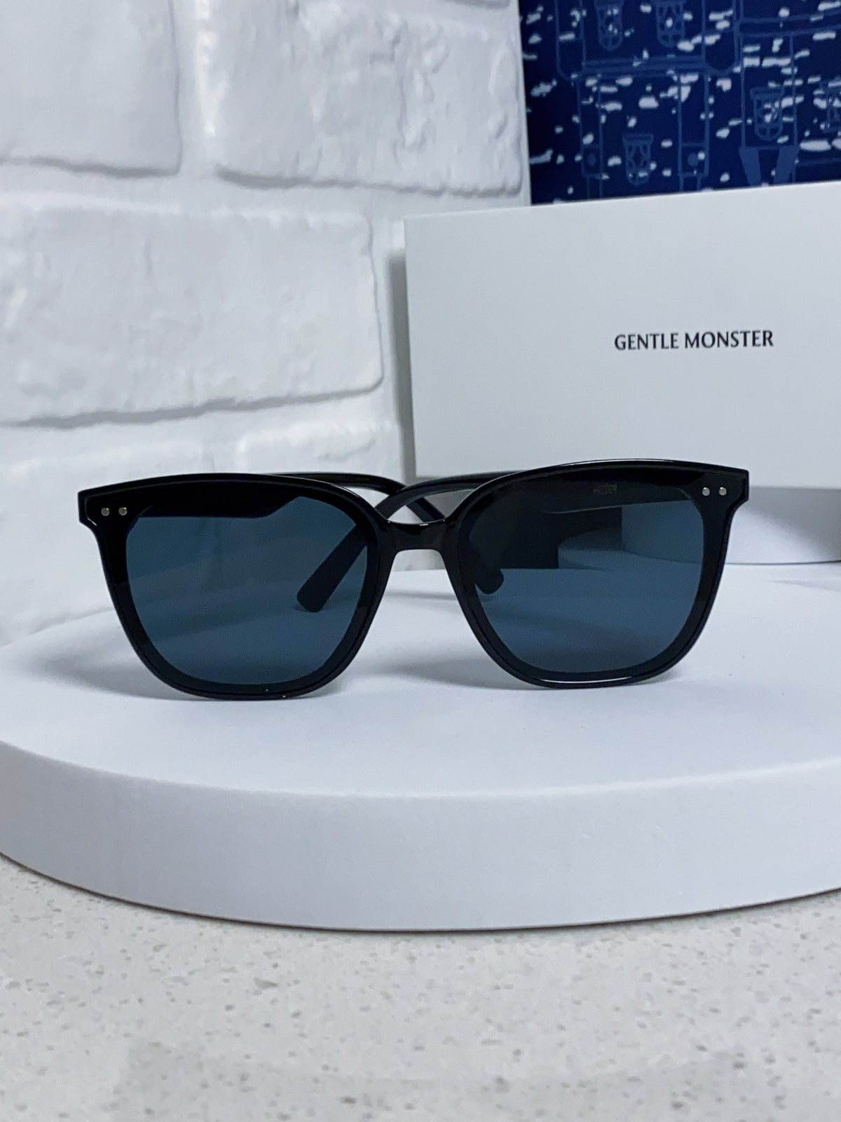 Gentle Monster HEIZER Square Red Lens Sunglasses for Men & Women - detail image 2