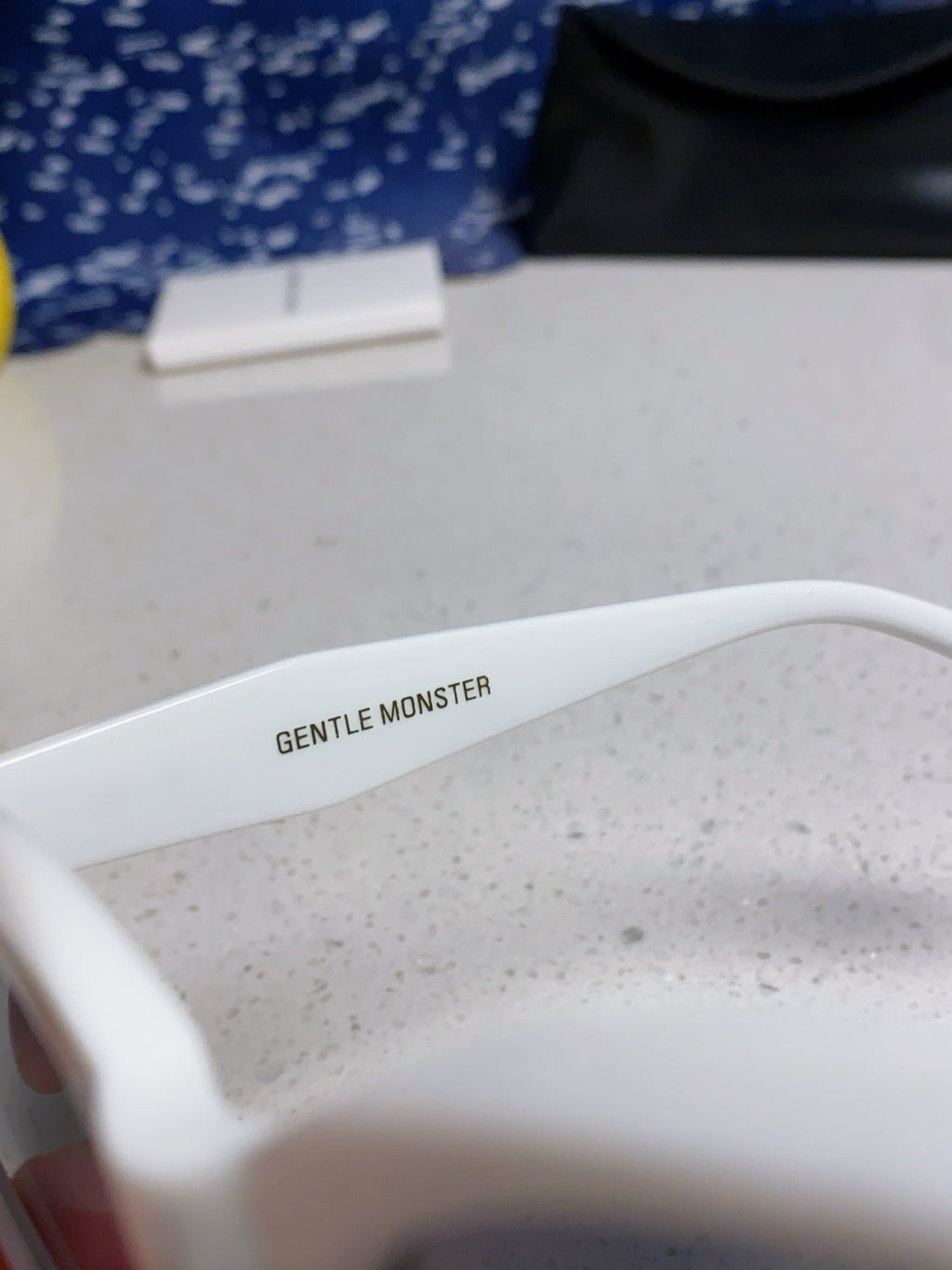 Gentle Monster ROCOCO Cat-Eye Gray Lens Sunglasses for Men & Women - 432930 - detail image 8