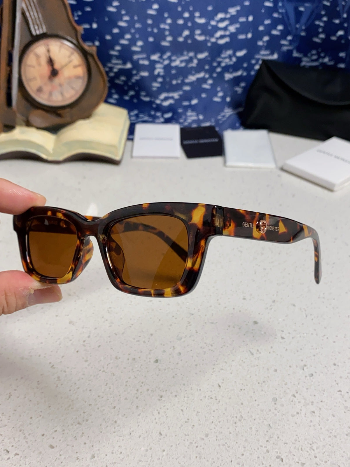 Gentle Monster JENNIE1996 Cat-Eye Brown Lens Sunglasses for Women - detail image 6