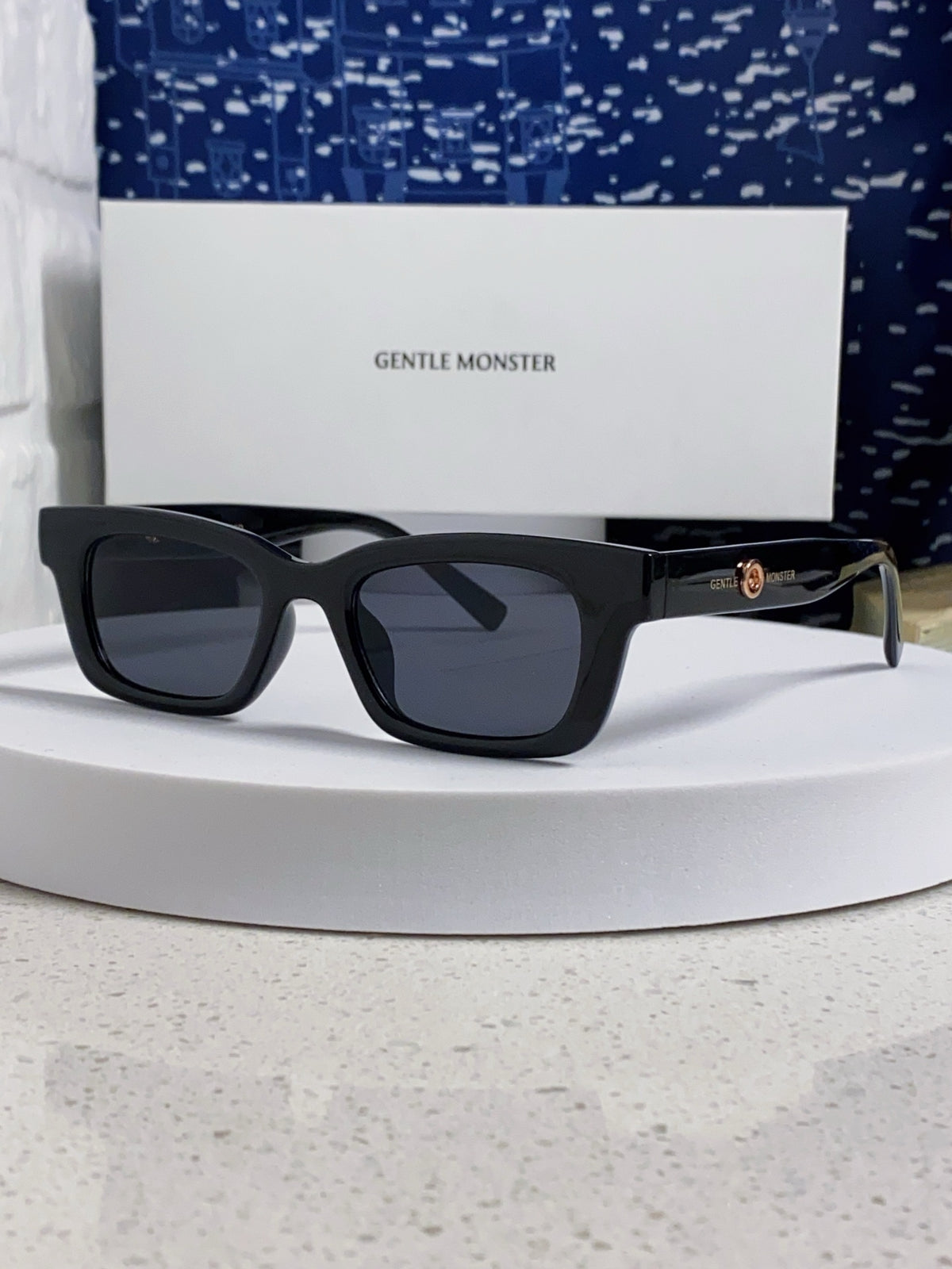 Gentle Monster JENNIE1996 Cat-Eye Black Lens Sunglasses for Women
