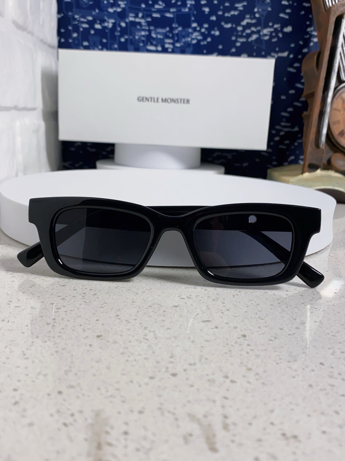 Gentle Monster JENNIE1996 Cat-Eye Black Lens Sunglasses for Women - detail image 9