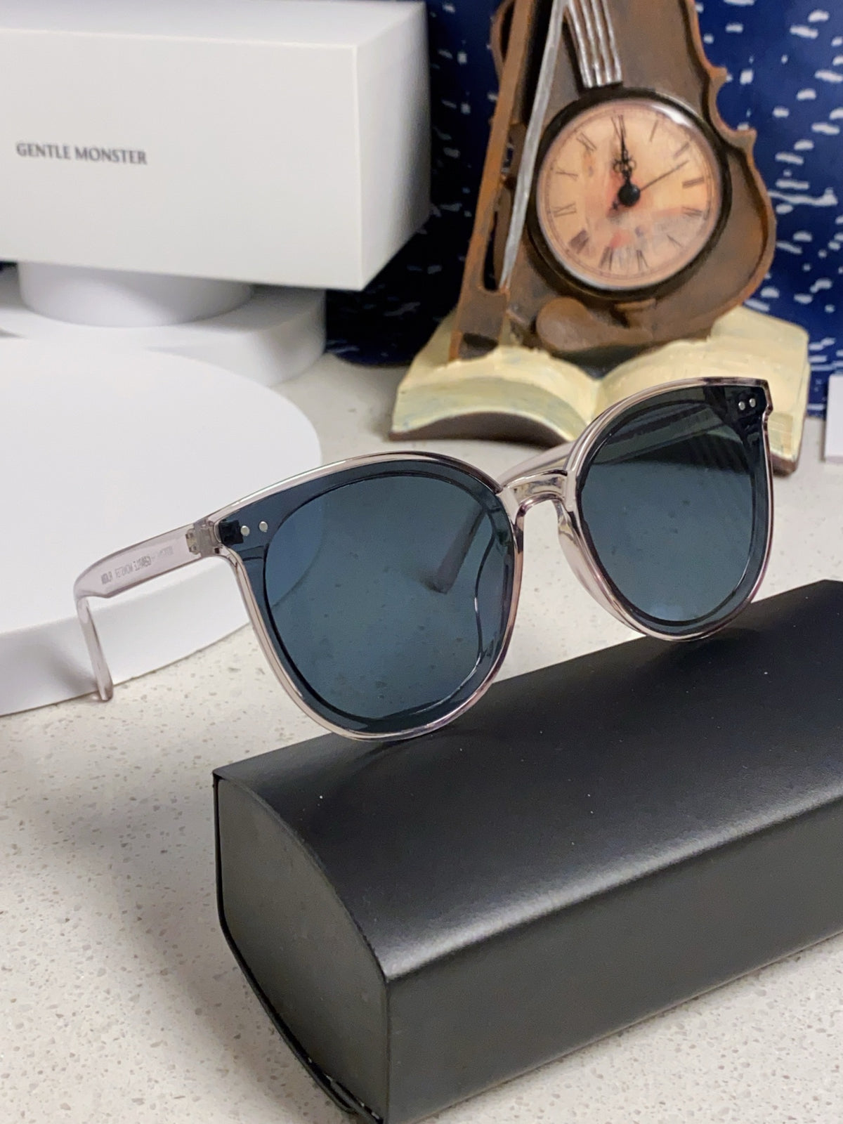 Gentle Monster SOLO Polarized Round Blue Lens Sunglasses for Men & Wo - 372625 - detail image 10