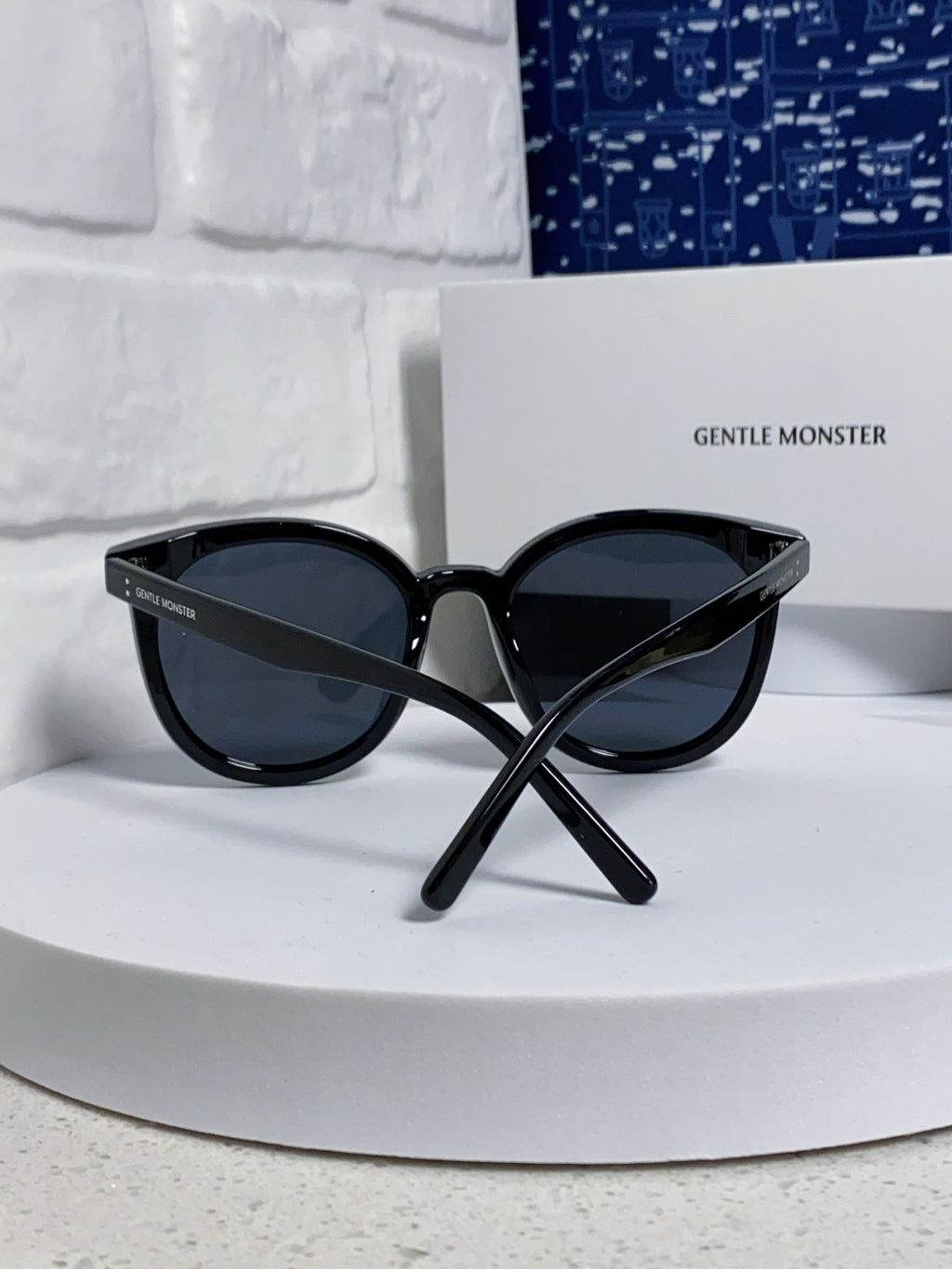 Gentle Monster SOLO Polarized Round Red Lens Sunglasses for Men & Women - detail image 3