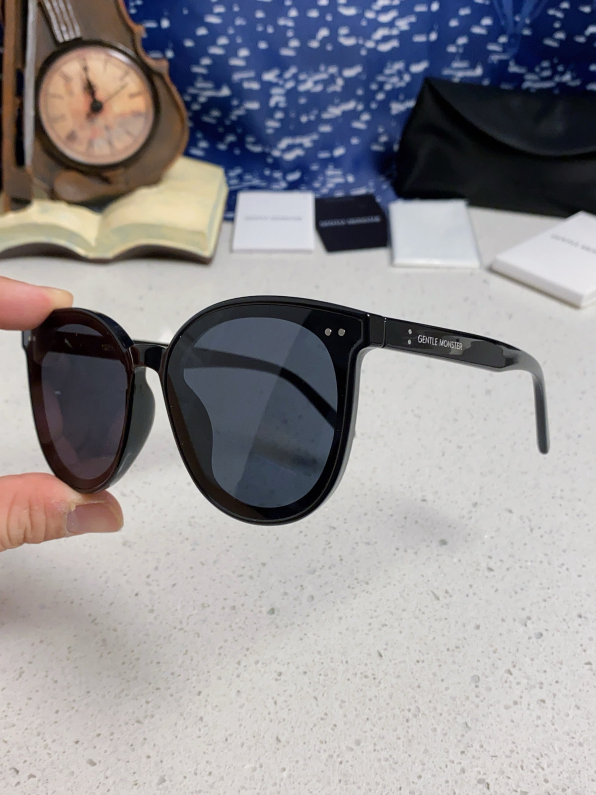 Gentle Monster SOLO Polarized Round Red Lens Sunglasses for Men & Women - detail image 6