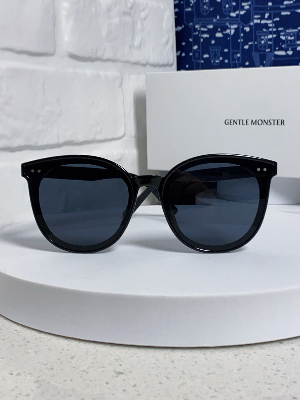 Gentle Monster SOLO Polarized Round Red Lens Sunglasses for Men & Women - detail image 2