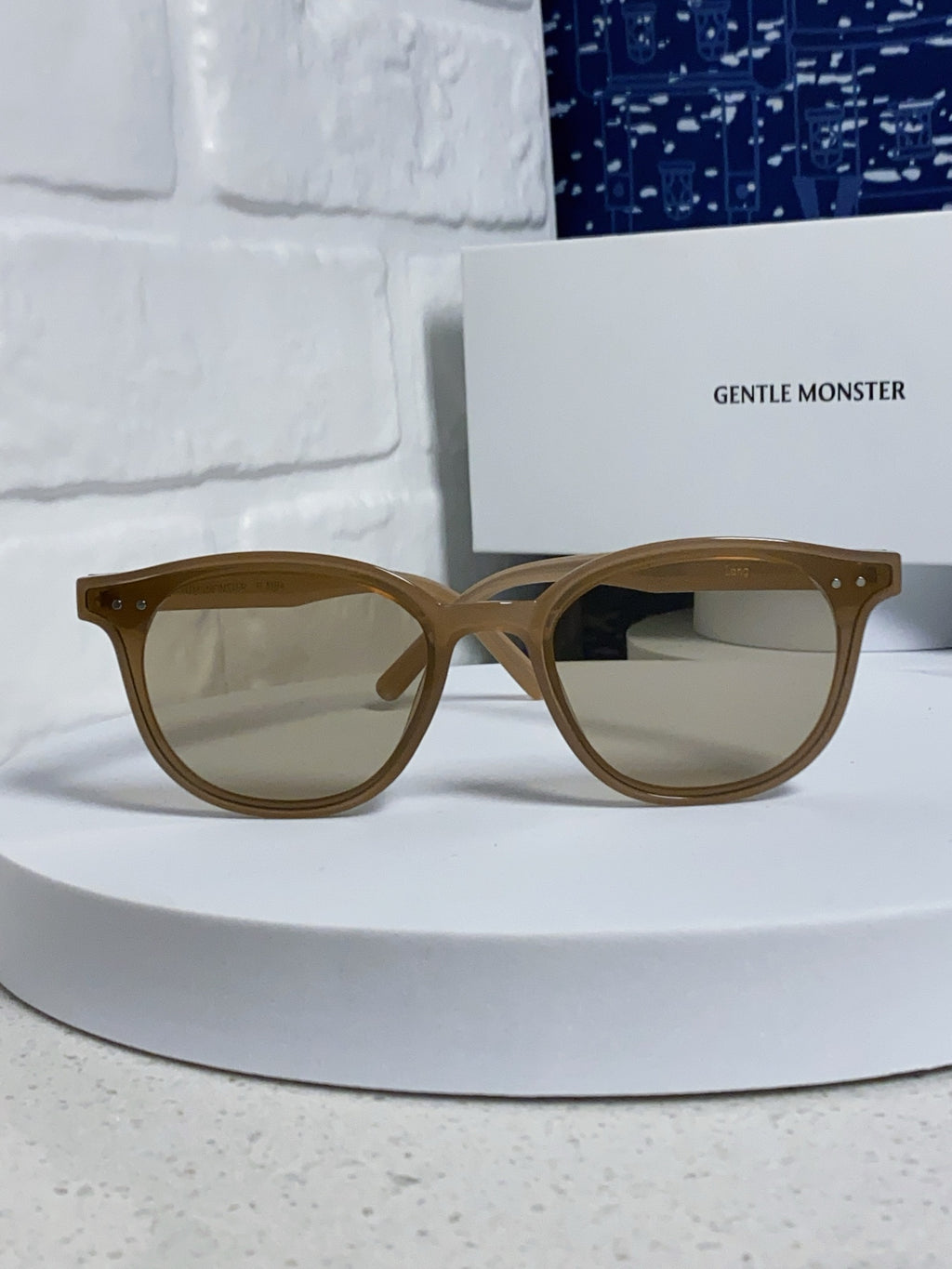 Gentle Monster LANG Square Gray Lens Sunglasses for Men & Women - detail image 2