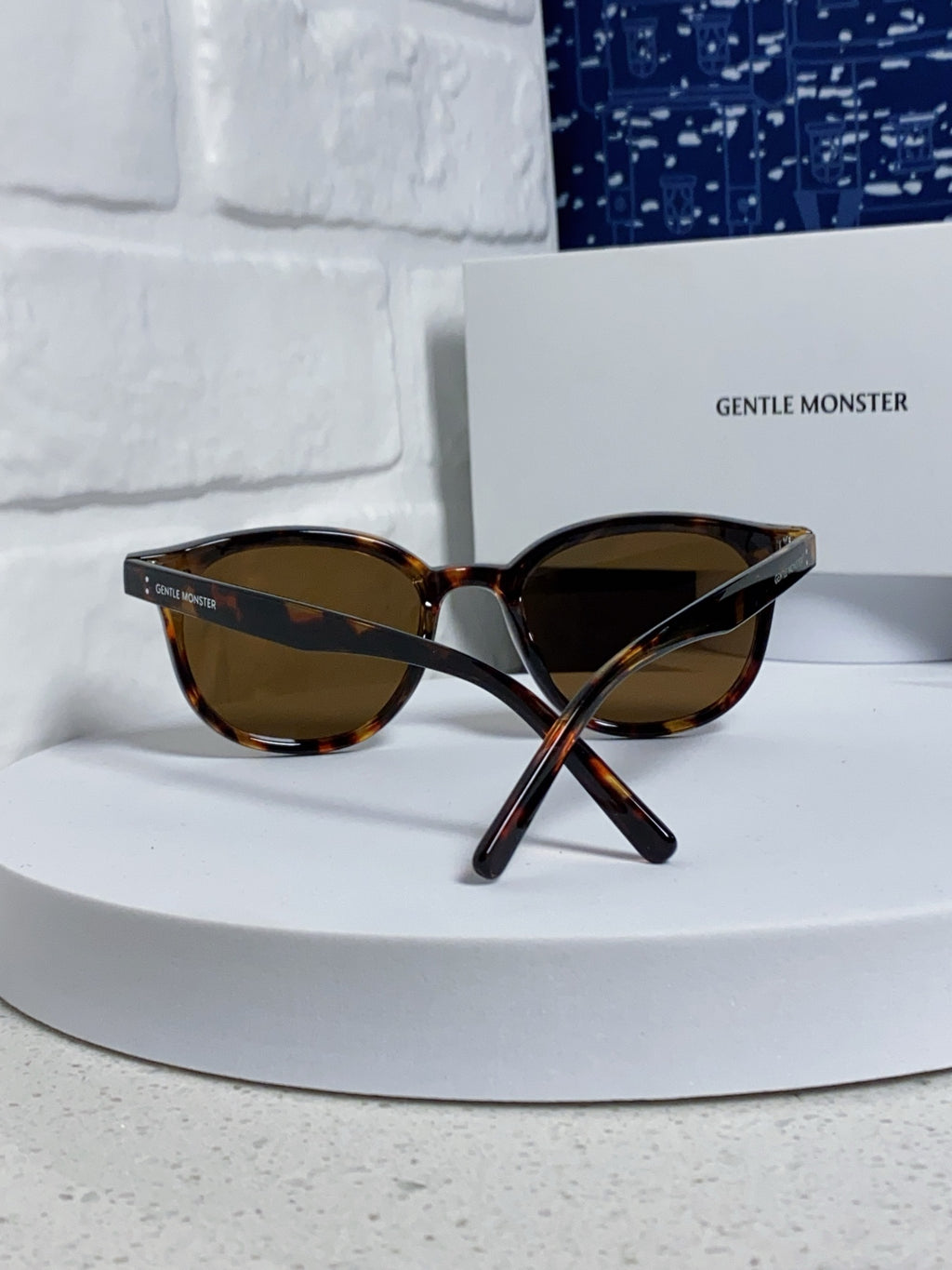 Gentle Monster LANG Square Brown Lens Sunglasses for Men & Women - detail image 3