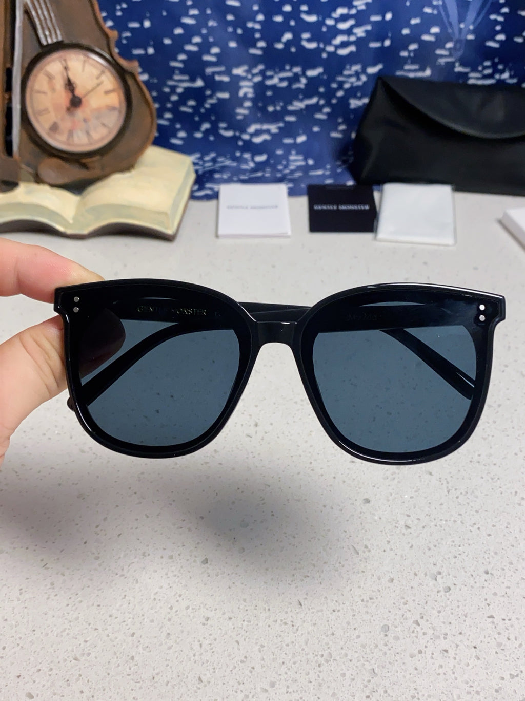 Gentle Monster MYMA Oversized Black Lens Sunglasses for Men & Women - detail image 4