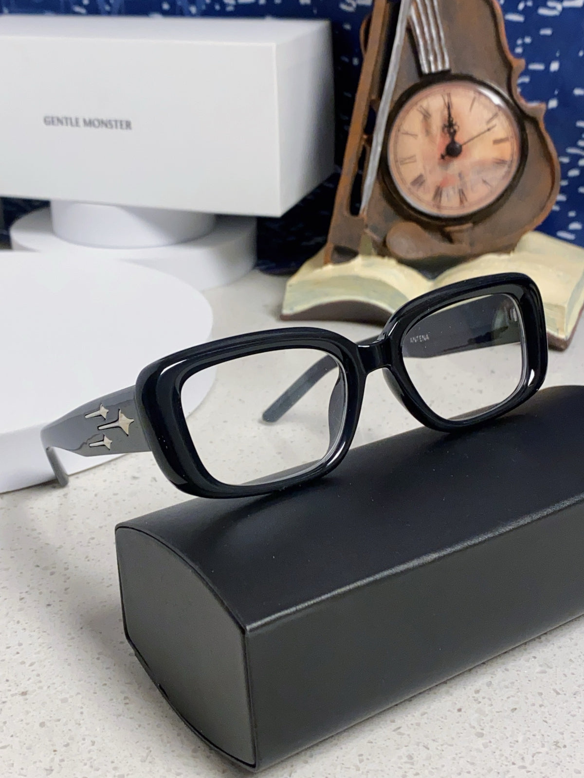 Gentle Monster ANTENA Square Silver Lens Sunglasses for Men & Women - detail image 10