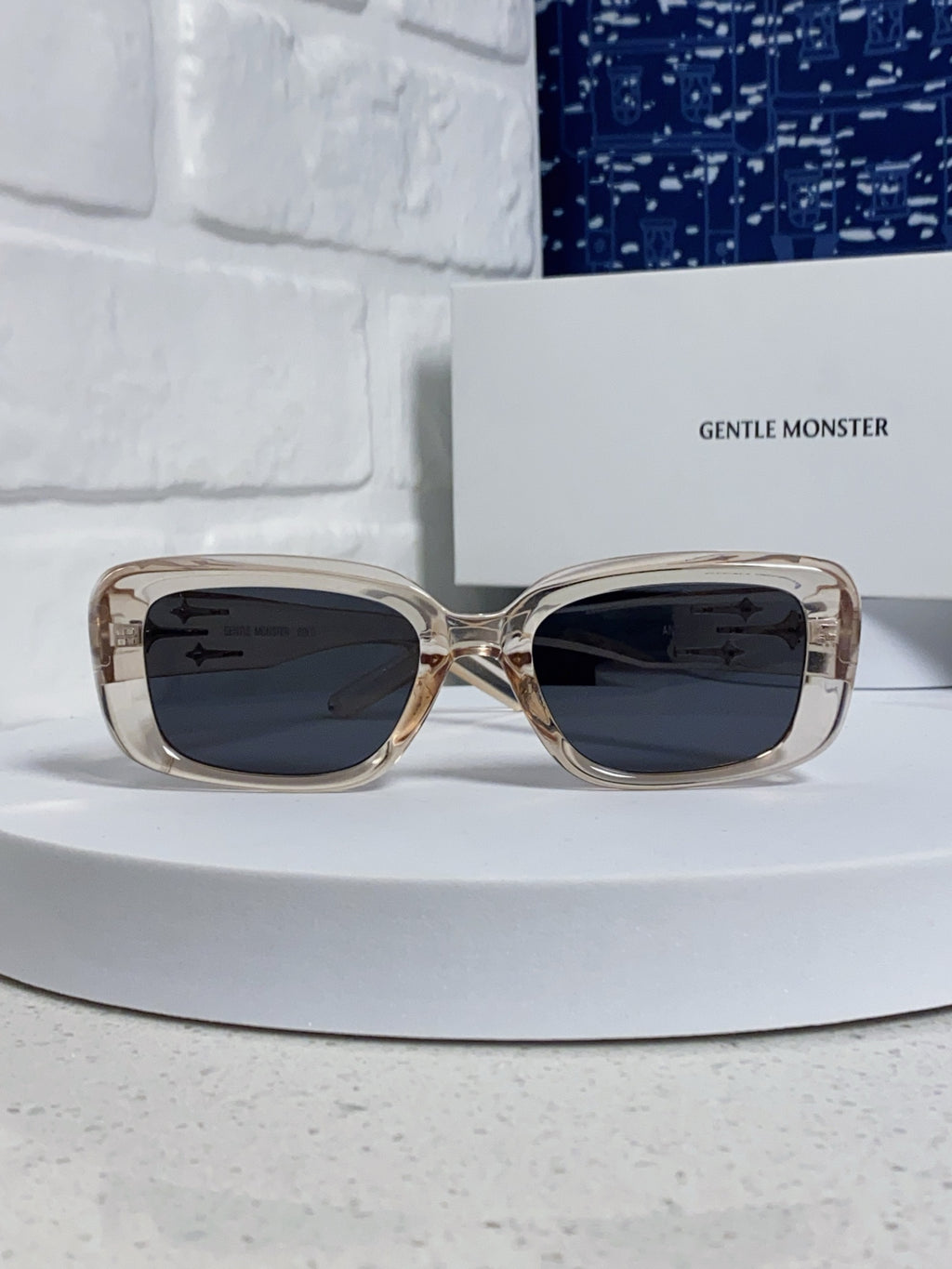 Gentle Monster ANTENA Square Silver Lens Sunglasses for Men & Women - 399375 - detail image 2