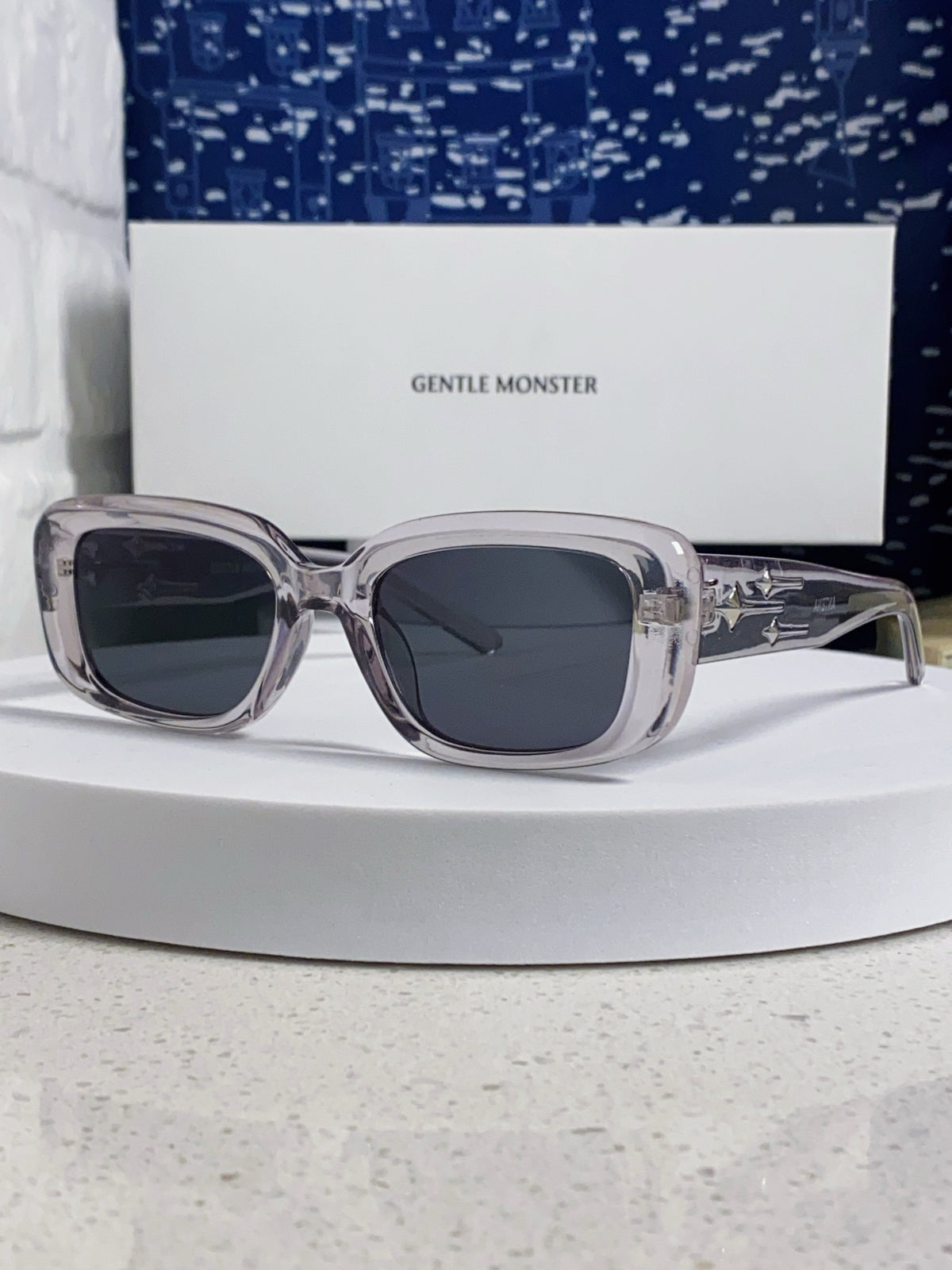 Gentle Monster ANTENA Square Gray Lens Sunglasses for Men & Women
