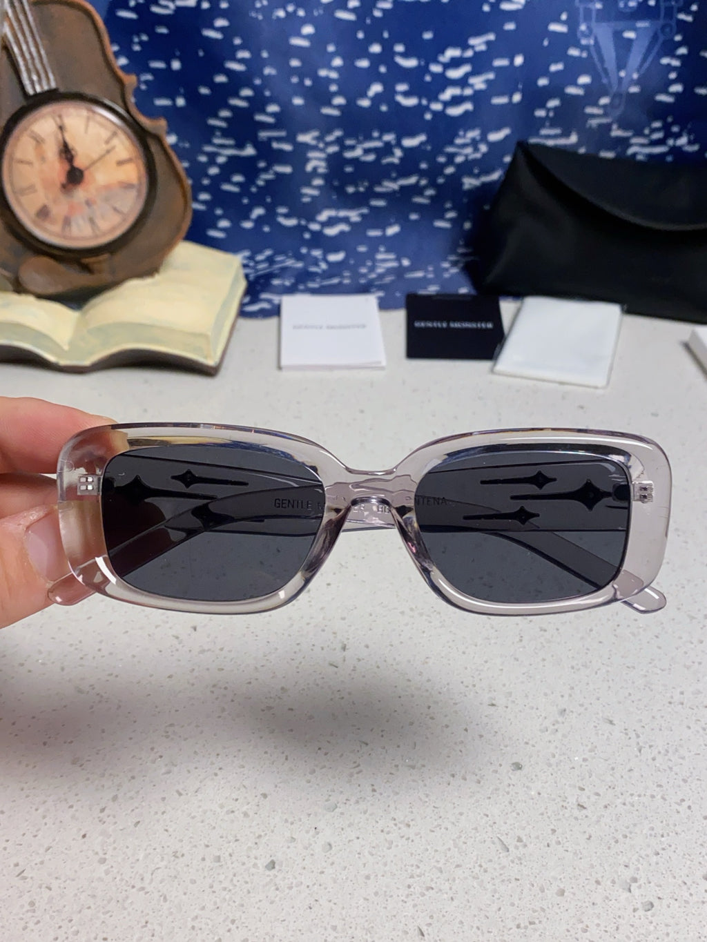 Gentle Monster ANTENA Square Gray Lens Sunglasses for Men & Women - detail image 4