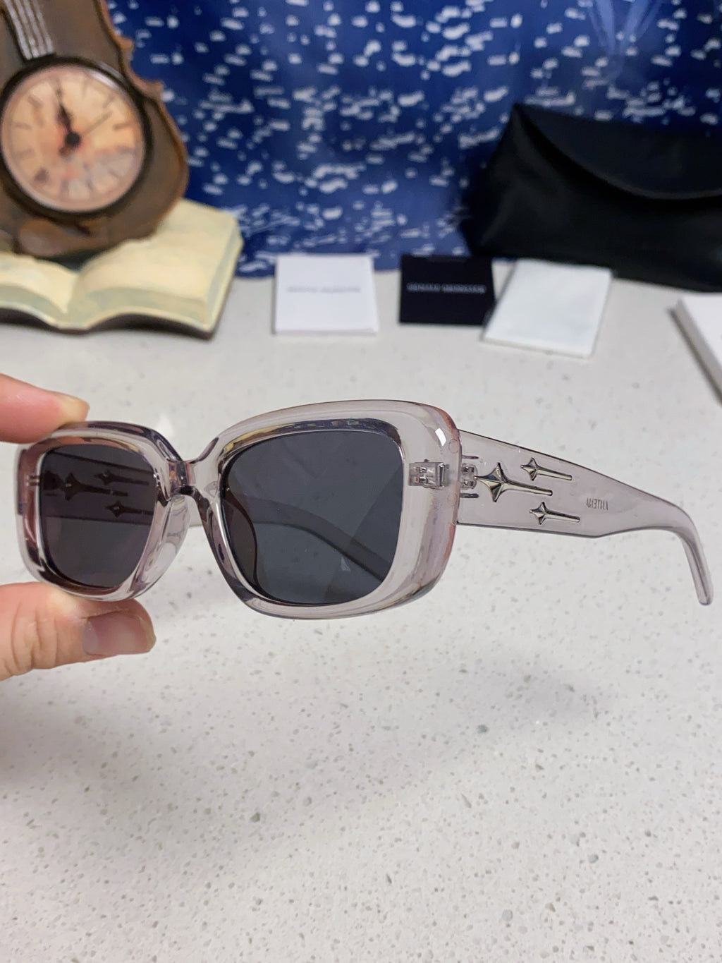 Gentle Monster ANTENA Square Gray Lens Sunglasses for Men & Women - detail image 6