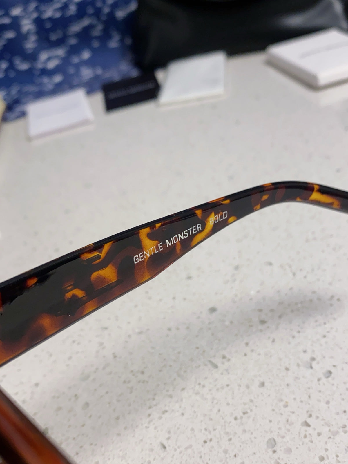 Gentle Monster ANTENA Square Brown Lens Sunglasses for Men & Women - detail image 8