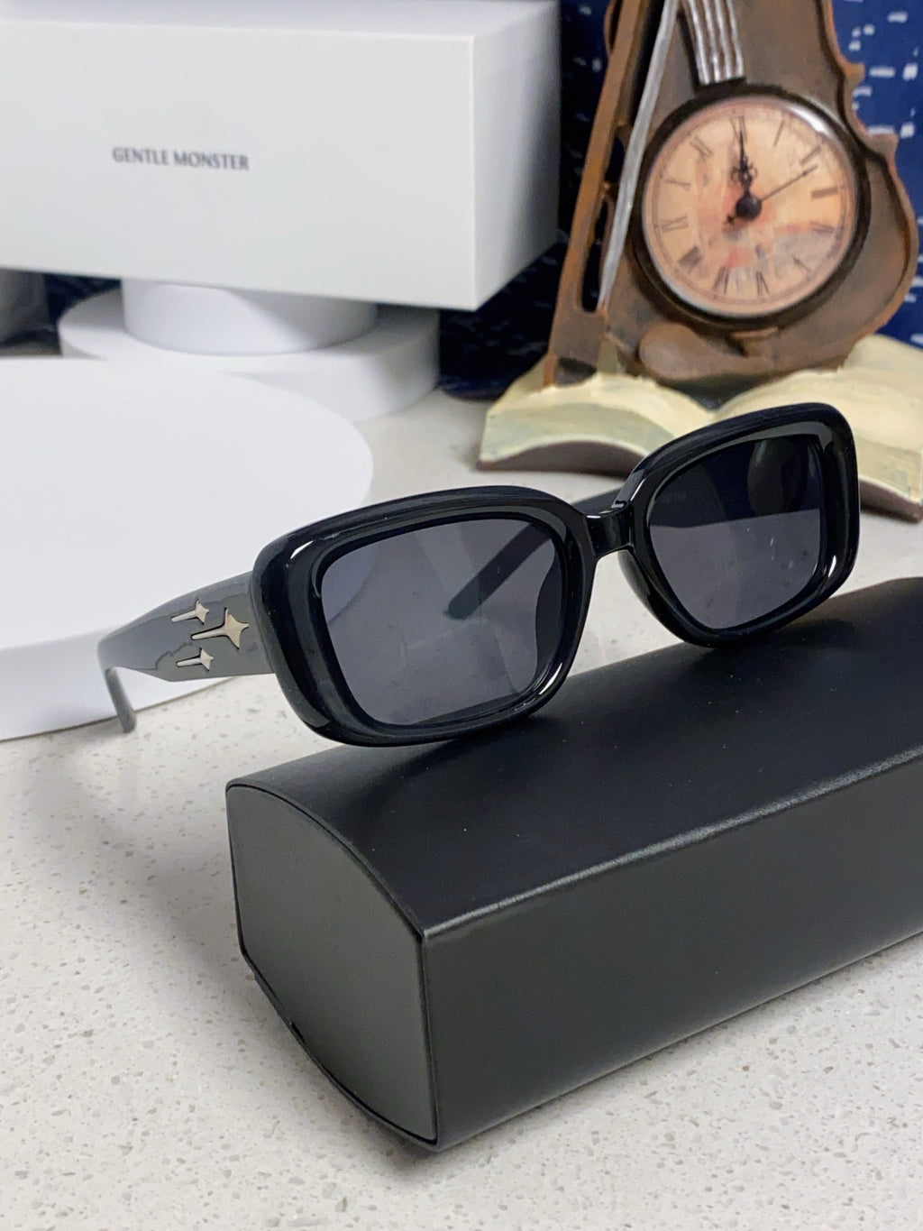 Gentle Monster ANTENA Square Black Lens Sunglasses for Men & Women - detail image 10