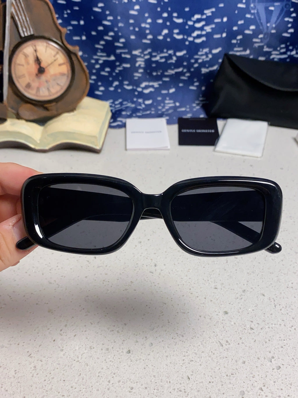 Gentle Monster ANTENA Square Black Lens Sunglasses for Men & Women - detail image 4