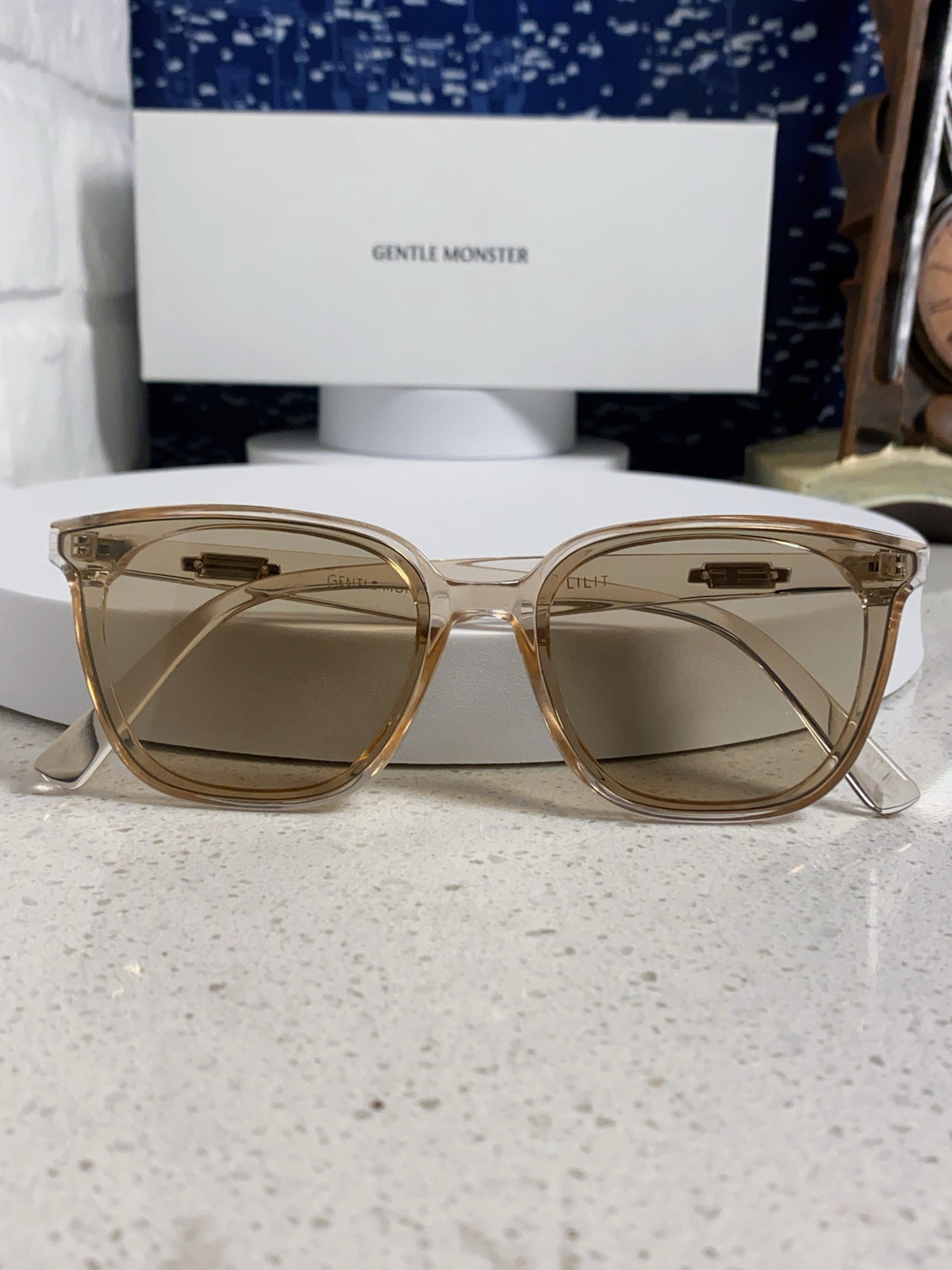Gentle Monster LILIT Fashion Gray Lens Sunglasses for Men & Women - detail image 9