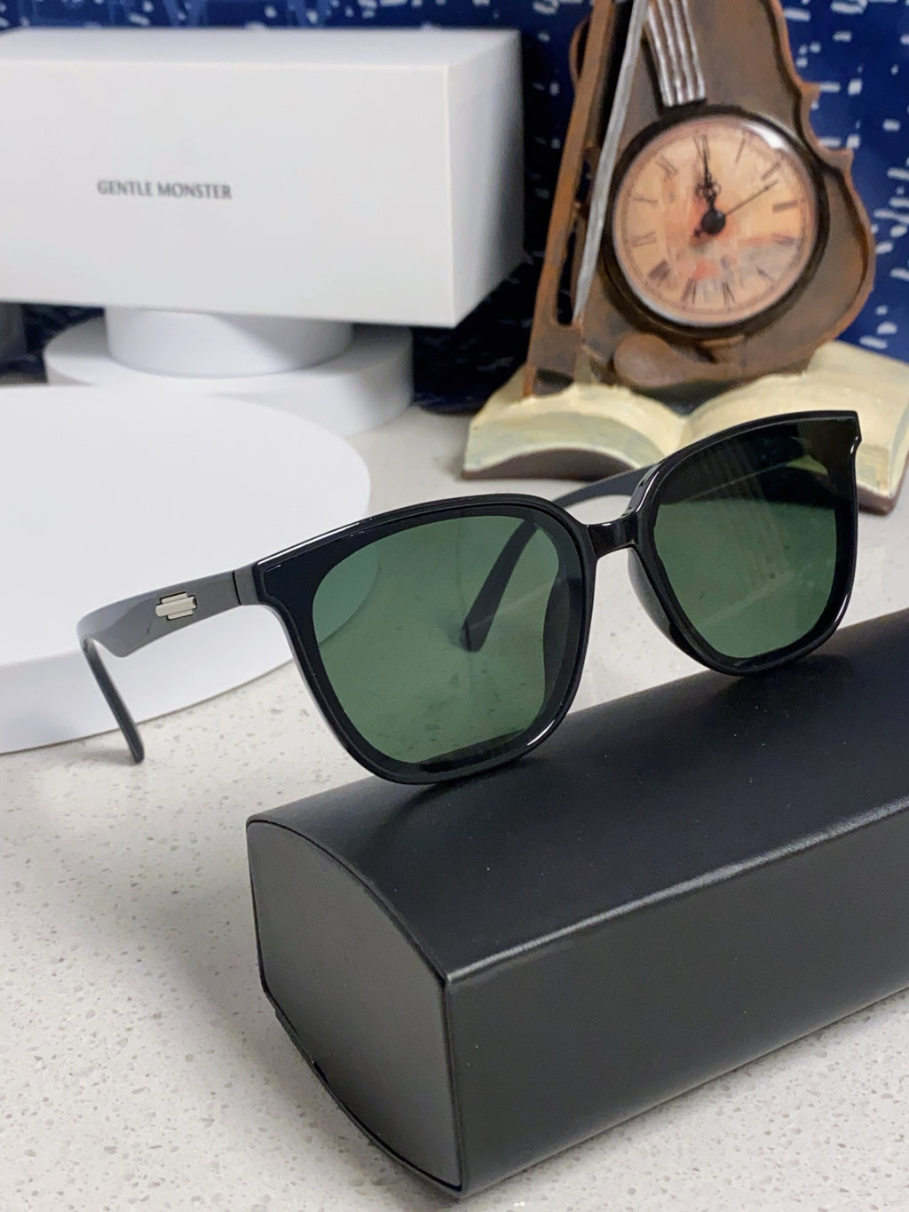 Gentle Monster LILIT Fashion Black Lens Sunglasses for Men & Women - detail image 10
