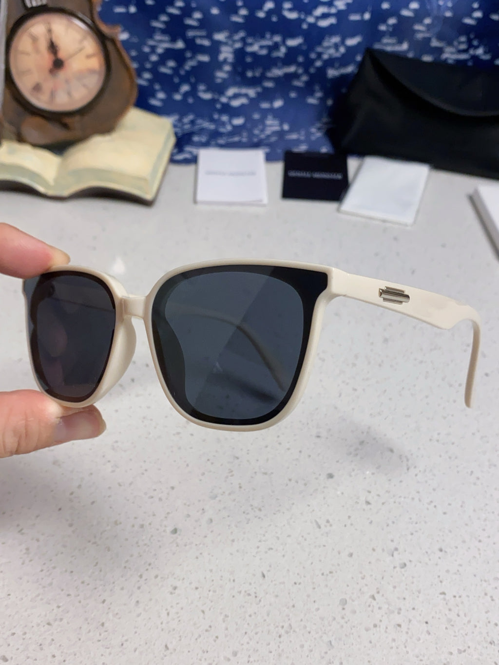 Gentle Monster LILIT Fashion Blue Lens Sunglasses for Men & Women - 399388 - detail image 6