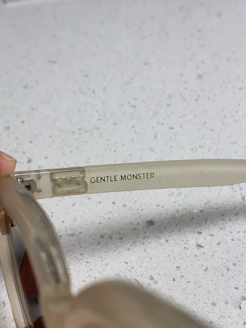 Gentle Monster MUSEE Fashion Gray Lens Sunglasses for Men & Women - detail image 8