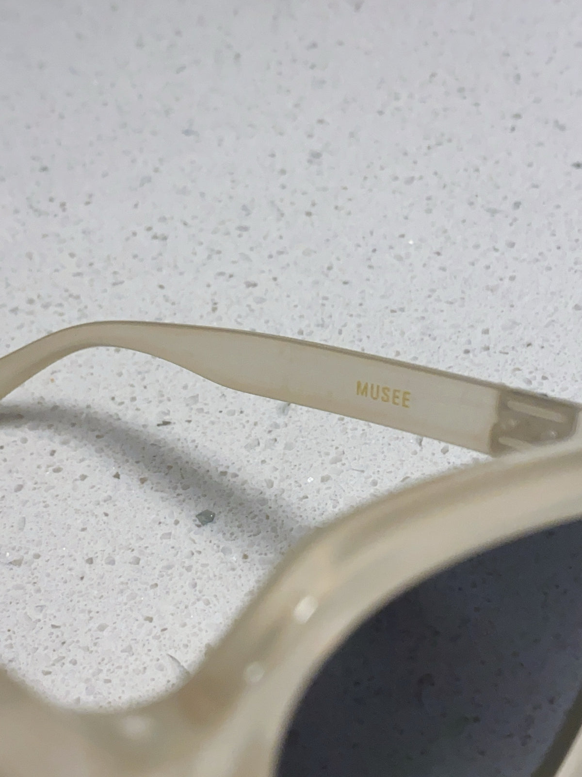 Gentle Monster MUSEE Fashion Gray Lens Sunglasses for Men & Women - detail image 9
