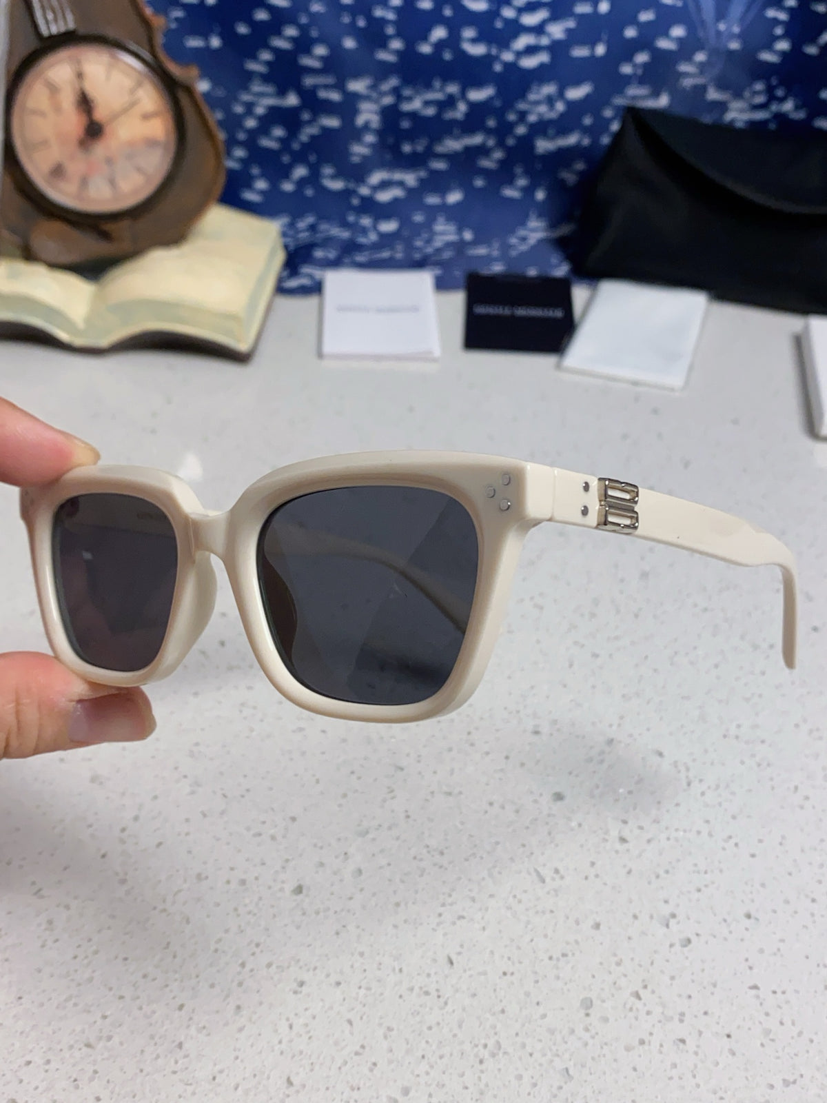 Gentle Monster MUSEE Fashion Black Lens Sunglasses for Men & Women - 383122 - detail image 7