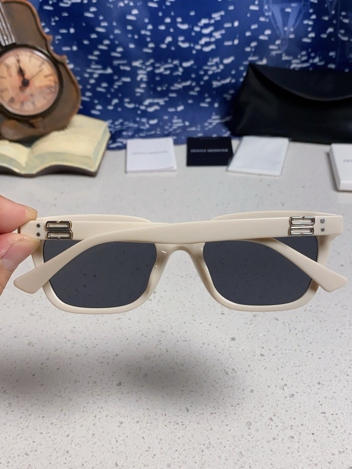 Gentle Monster MUSEE Fashion Black Lens Sunglasses for Men & Women - 383122 - detail image 6