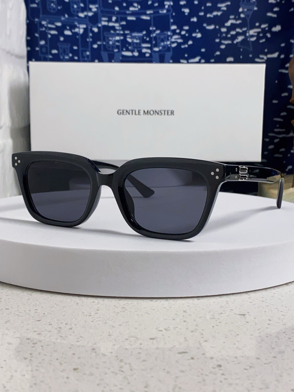 Gentle Monster MUSEE Fashion Black Lens Sunglasses for Men & Women - detail image 2