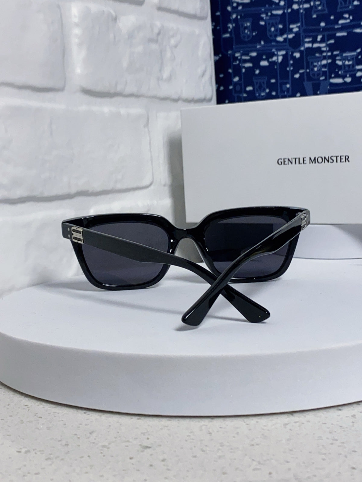 Gentle Monster MUSEE Fashion Black Lens Sunglasses for Men & Women - detail image 4