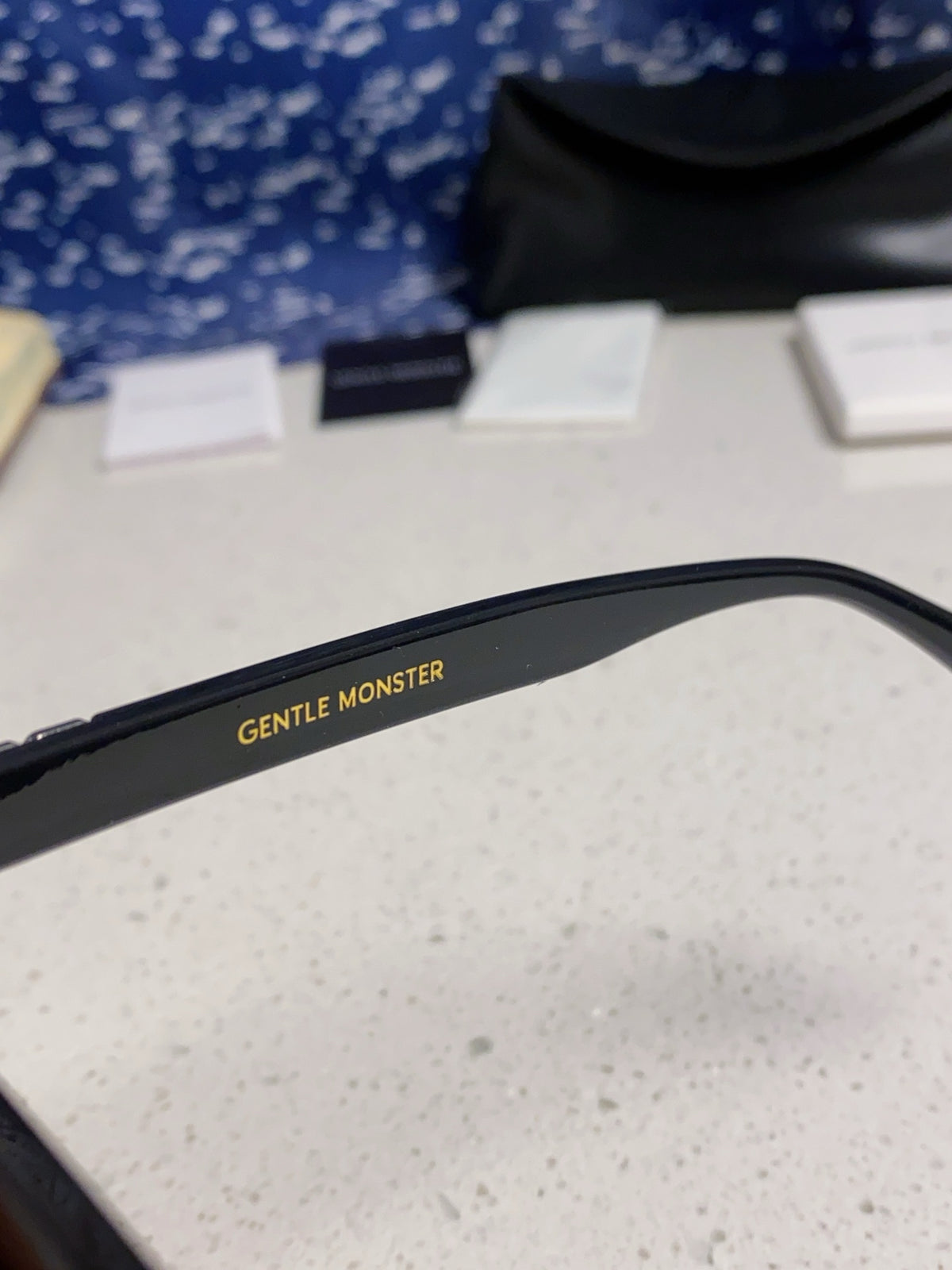 Gentle Monster MUSEE Fashion Black Lens Sunglasses for Men & Women - detail image 9