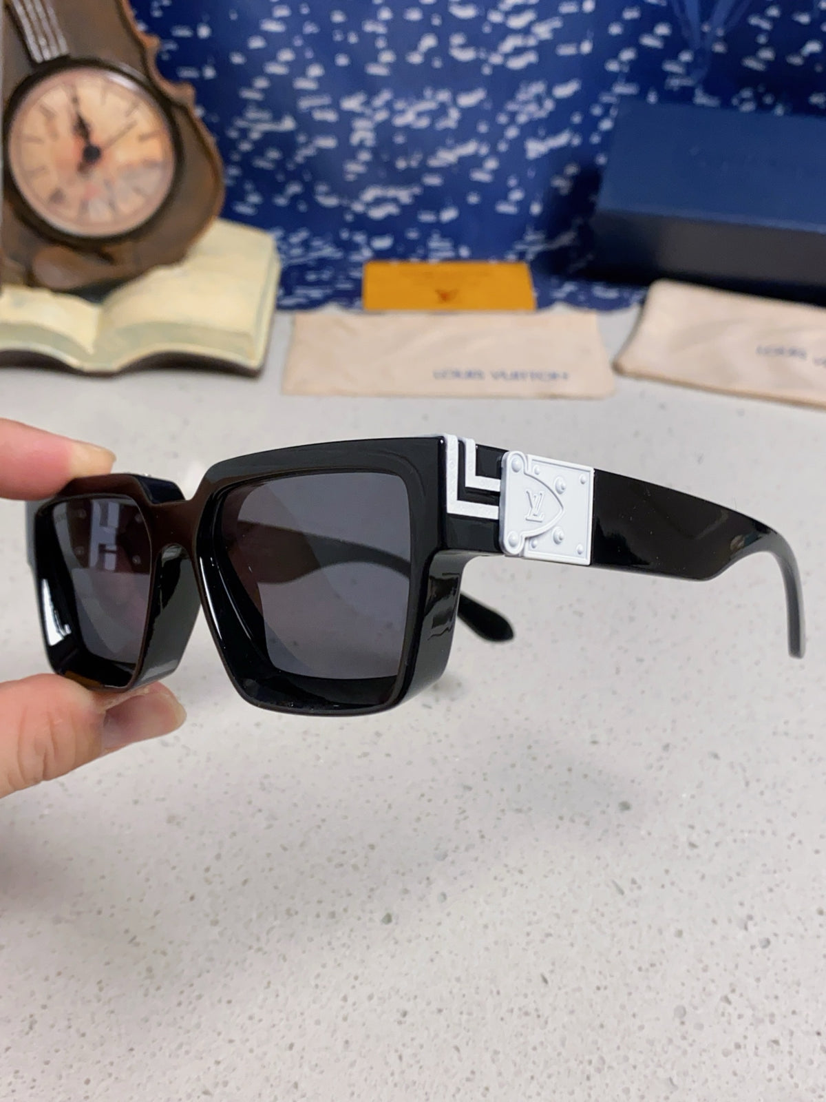 Louis Vuitton M96006 Square Silver Lens Sunglasses for Men & Women - detail image 6