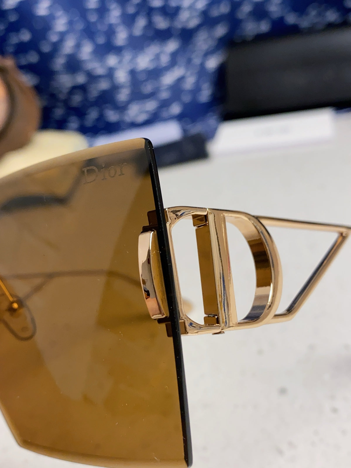Dior 30MONTAIGNE Lightweight Rimless Brown Lens Sunglasses for Men & Women - detail image 7