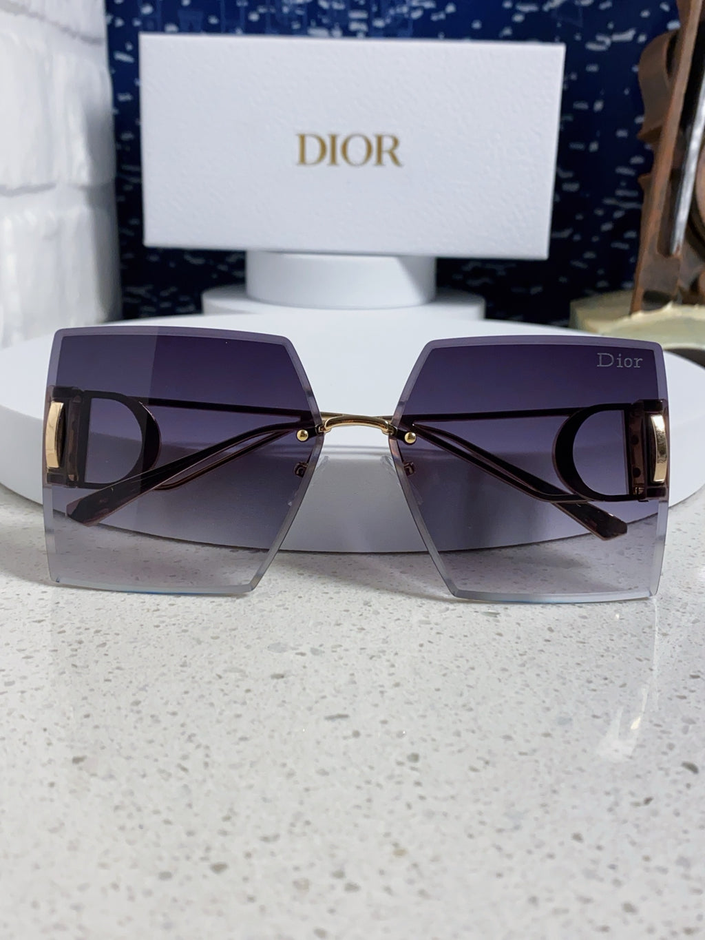 Dior 30MONTAIGNE Lightweight Rimless Gray Lens Sunglasses for Men & Women - detail image 9