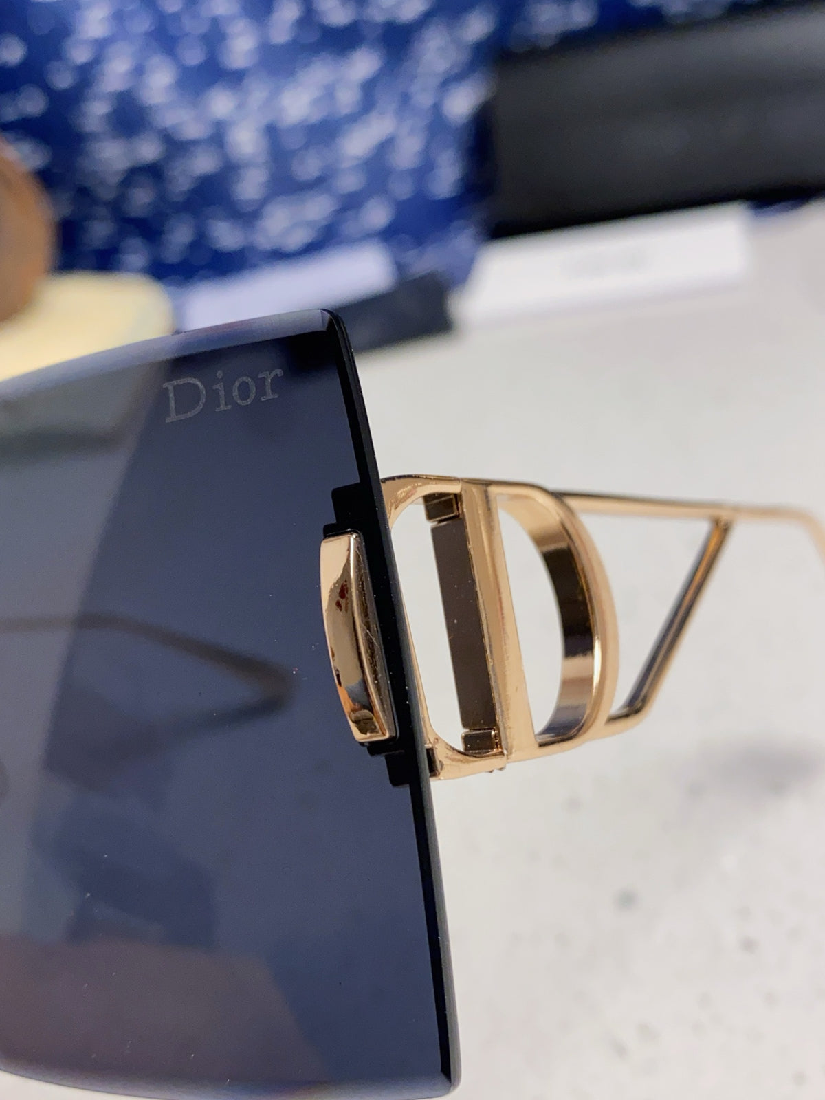 Dior 30MONTAIGNE Lightweight Rimless Blue Lens Sunglasses for Men & W - 867126 - detail image 7