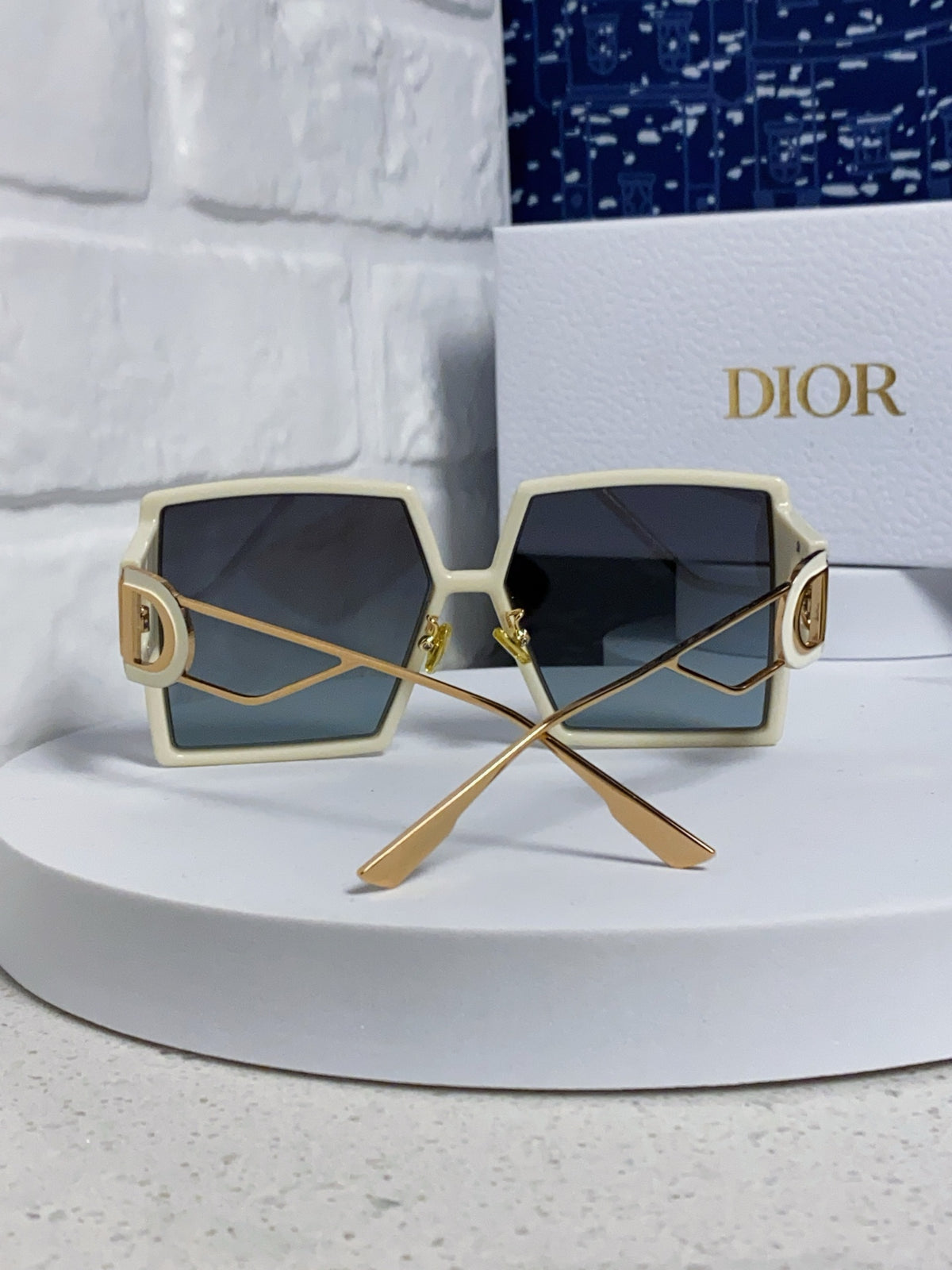 Dior Square Red Lens Sunglasses for Women - 449128 - detail image 3
