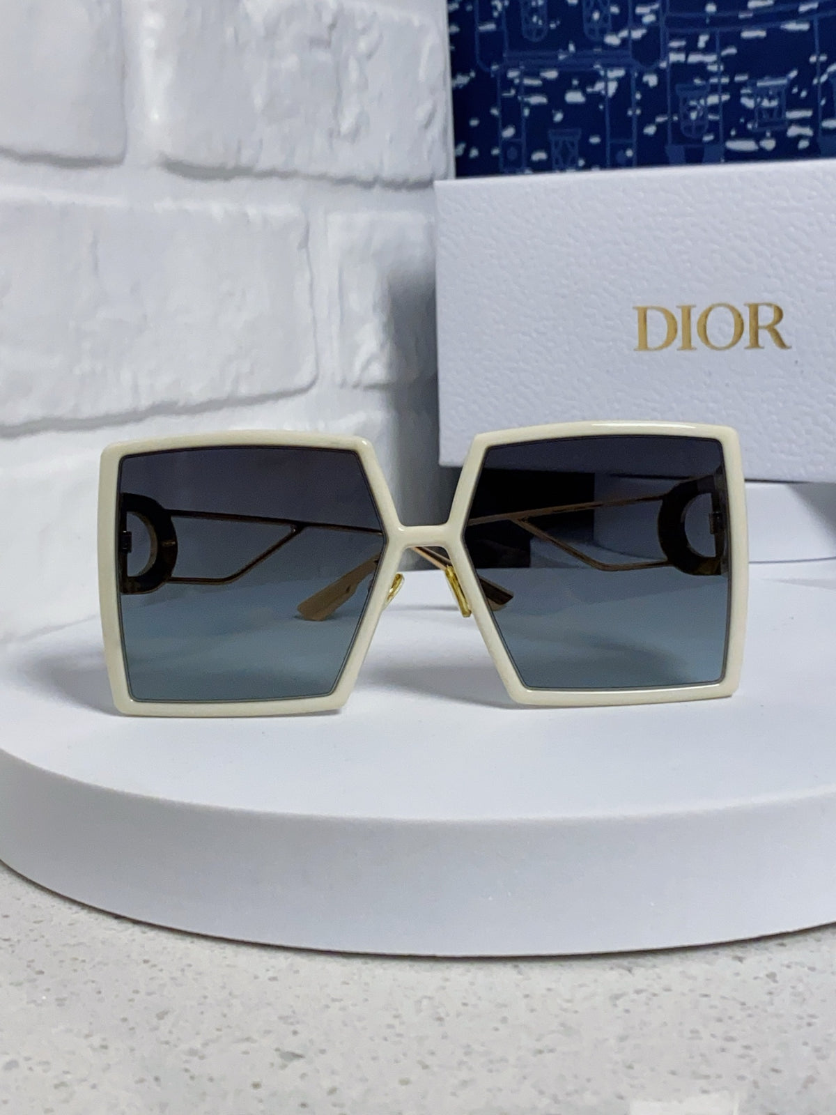 Dior Square Red Lens Sunglasses for Women - 449128 - detail image 2
