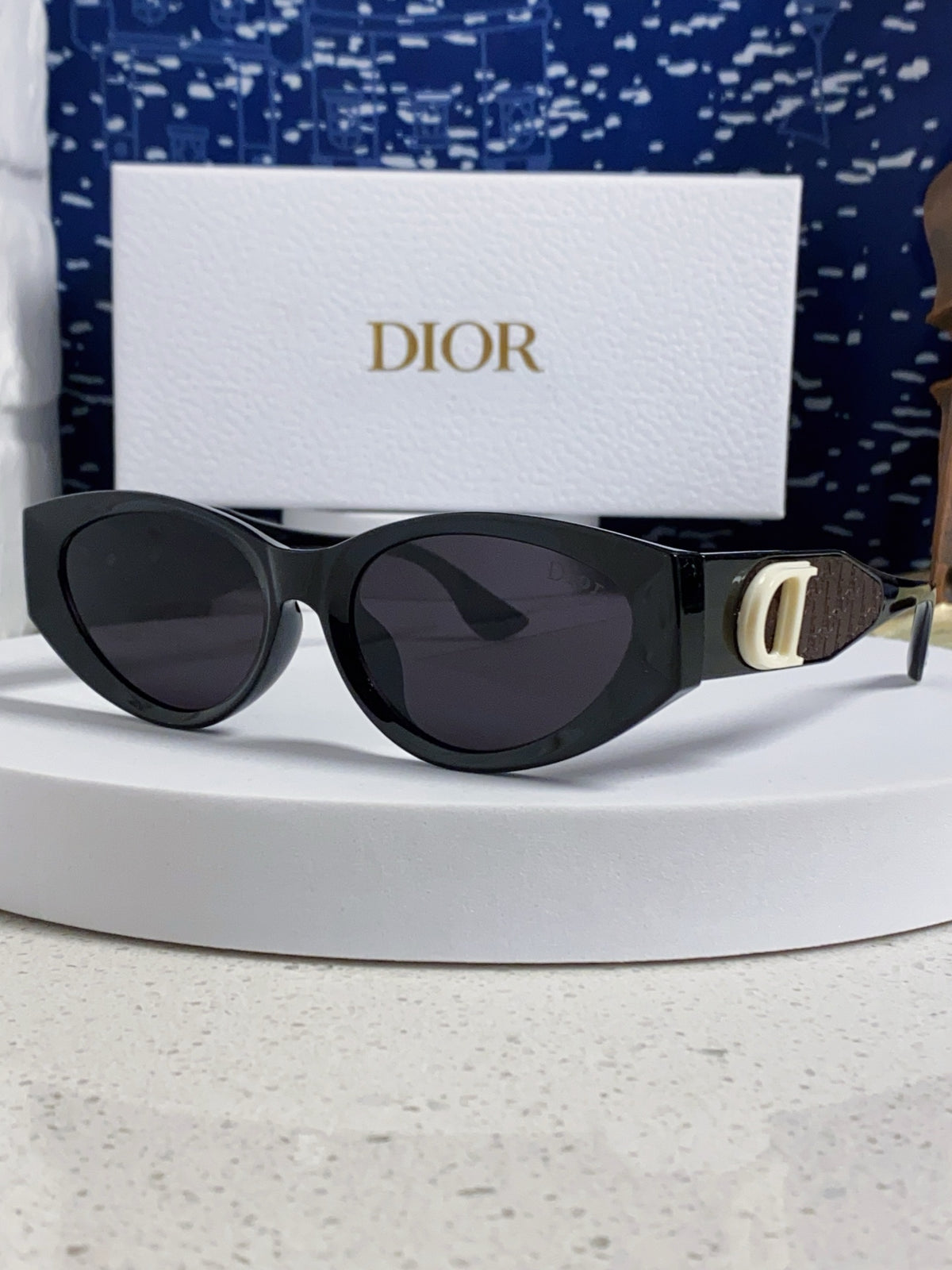 Dior Polarized Fashion Black Lens Sunglasses for Women - 415367