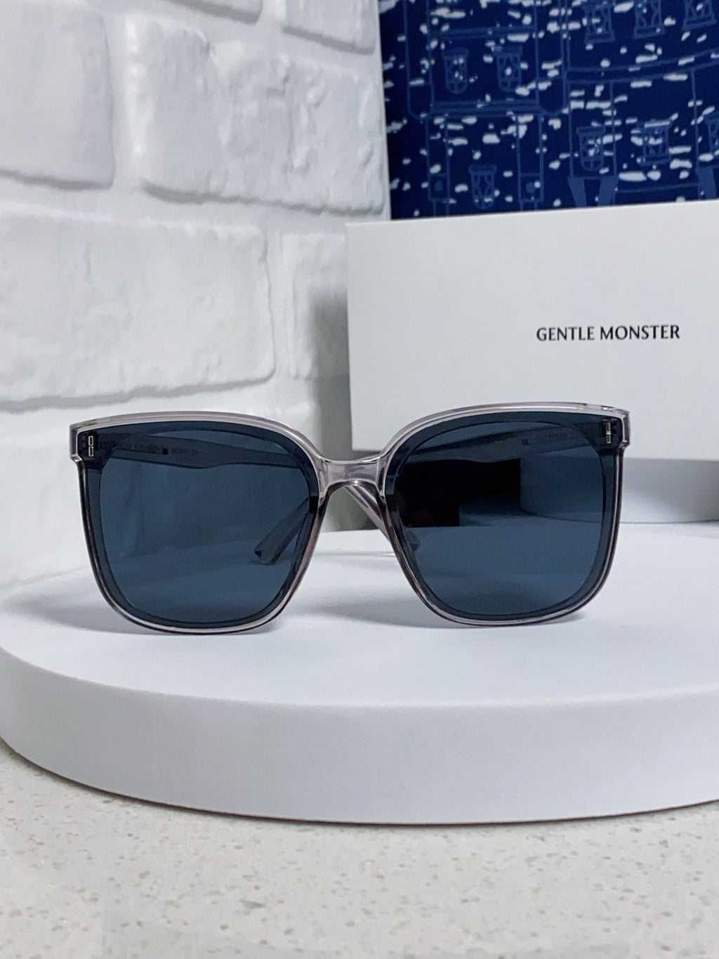 Gentle Monster FIRDA Oversized Blue Lens Sunglasses for Women - detail image 2