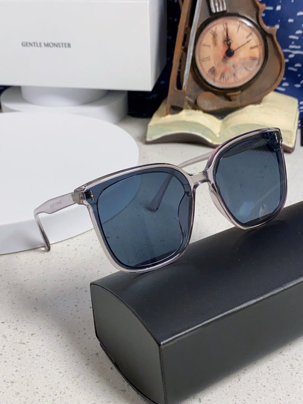 Gentle Monster FIRDA Oversized Blue Lens Sunglasses for Women - detail image 10