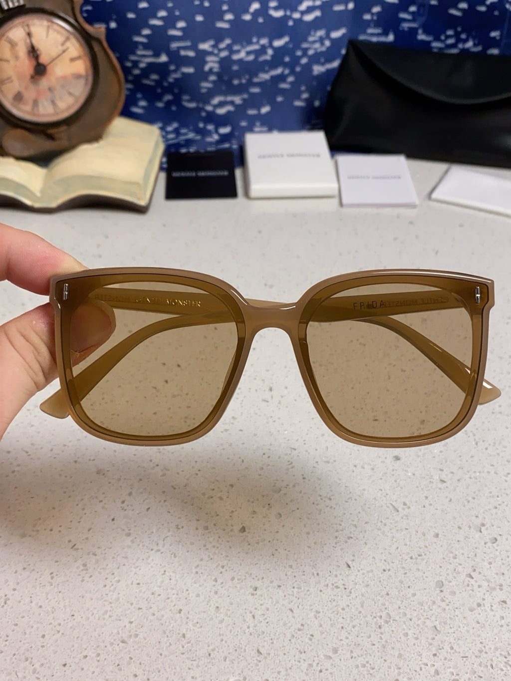 Gentle Monster FIRDA Oversized Gray Lens Sunglasses for Women - 416480 - detail image 4