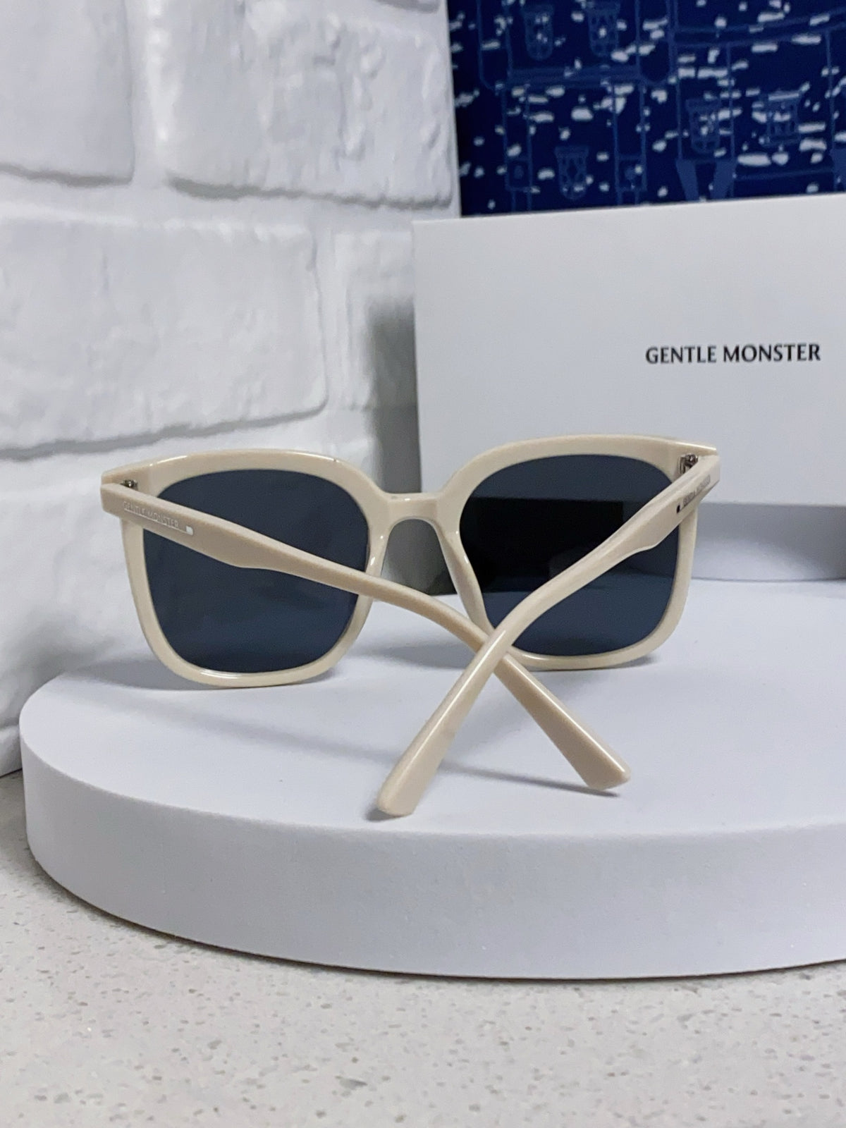 Gentle Monster FIRDA Oversized Brown Lens Sunglasses for Women - 432983 - detail image 3