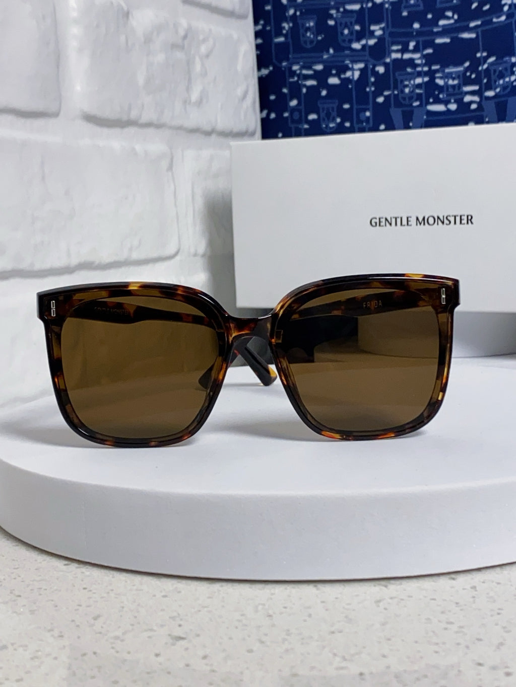 Gentle Monster FIRDA Oversized Brown Lens Sunglasses for Women - 416482 - detail image 2