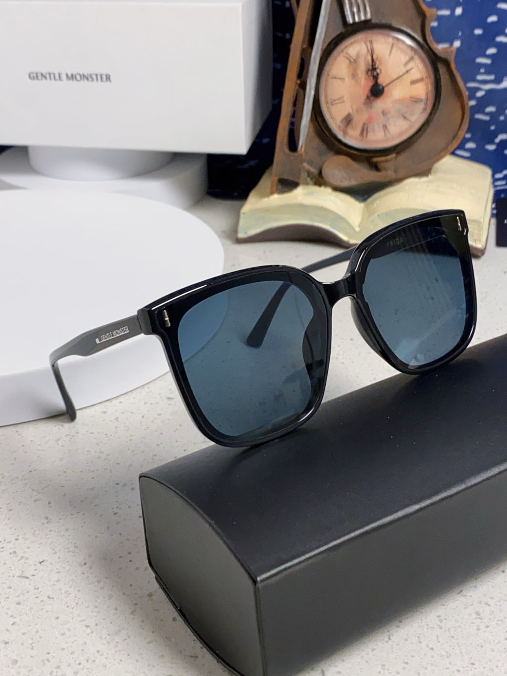 Gentle Monster FIRDA Oversized Red Lens Sunglasses for Women - detail image 10