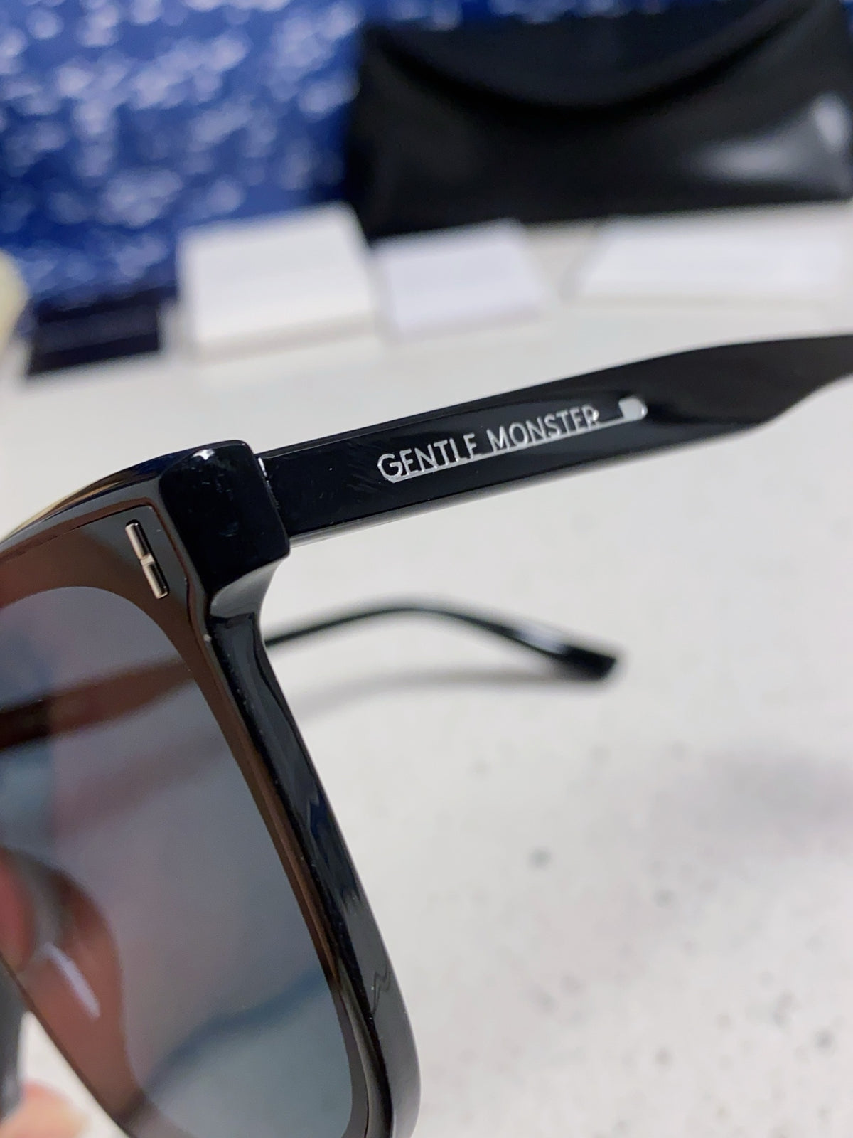 Gentle Monster FIRDA Oversized Red Lens Sunglasses for Women - detail image 7