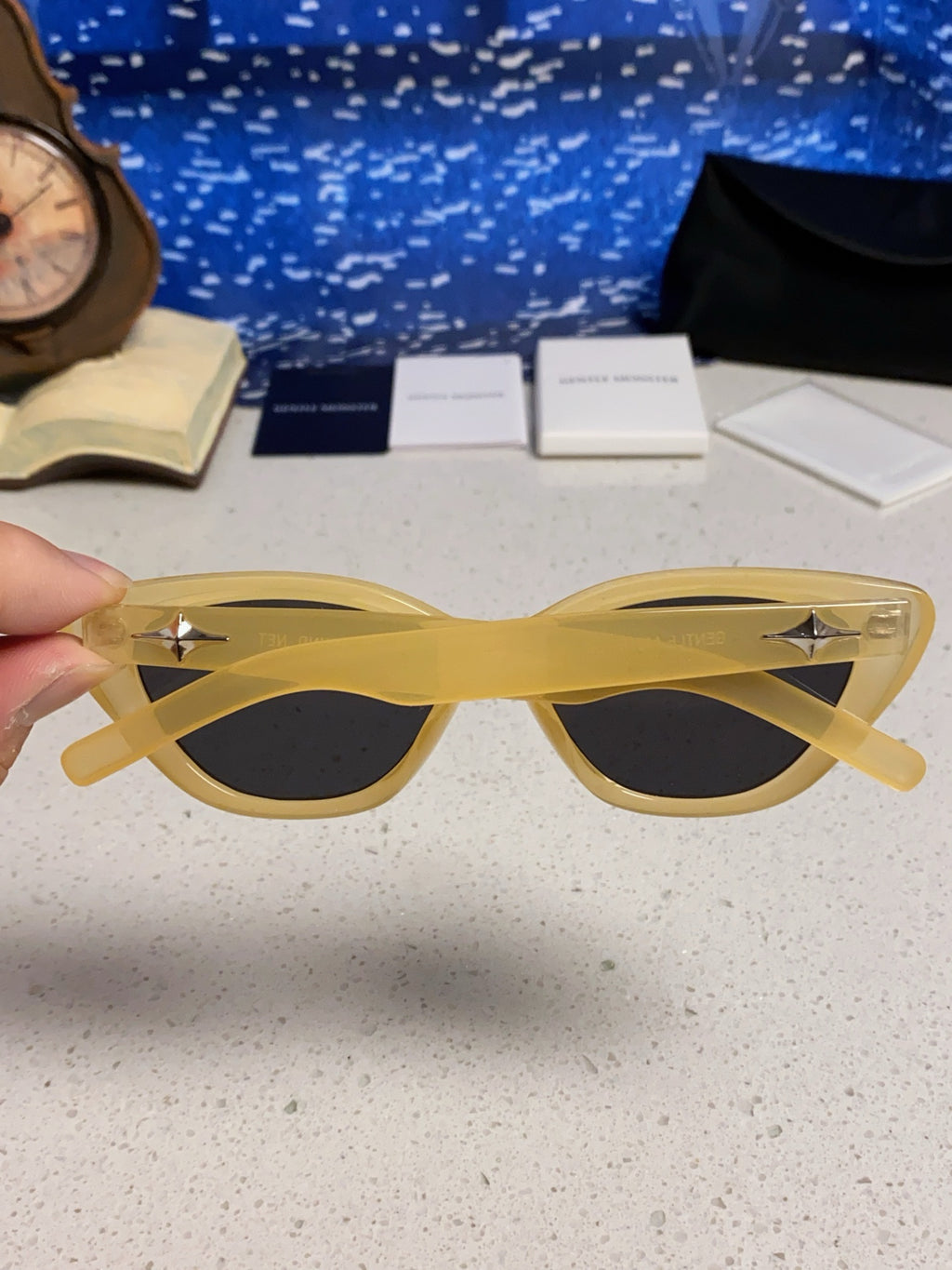 Gentle Monster SIUND Cat-Eye Gold Lens Sunglasses for Men & Women - detail image 5
