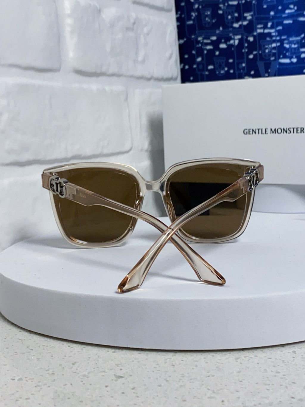 Gentle Monster ANGEL Oversized Brown Lens Sunglasses for Women - 466365 - detail image 3
